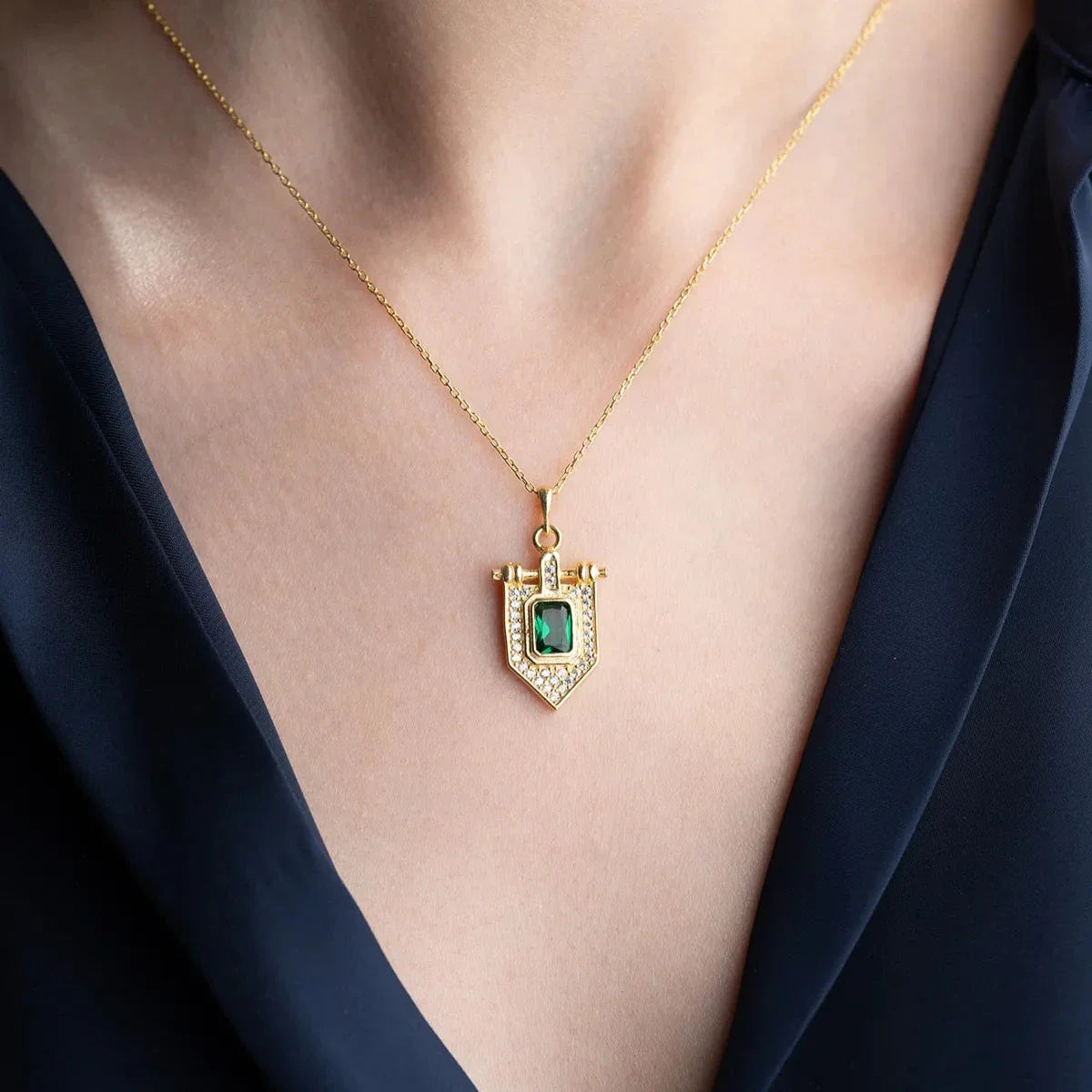 GRÜNE STEIN DREIECK HALSKETTE | 925 SILBER