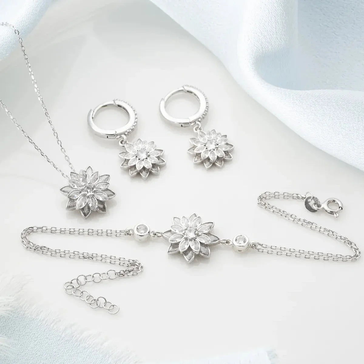 LOTUS BLÜTEN HALSKETTE-ARMBAND-OHRRING SET | 925 SILBER