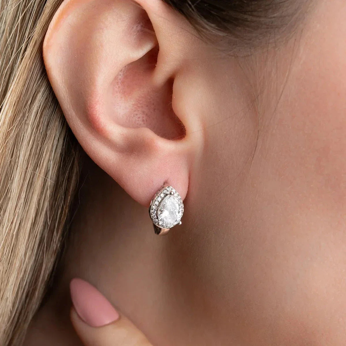 DROP STONE X EARRINGS | 925 SILVER