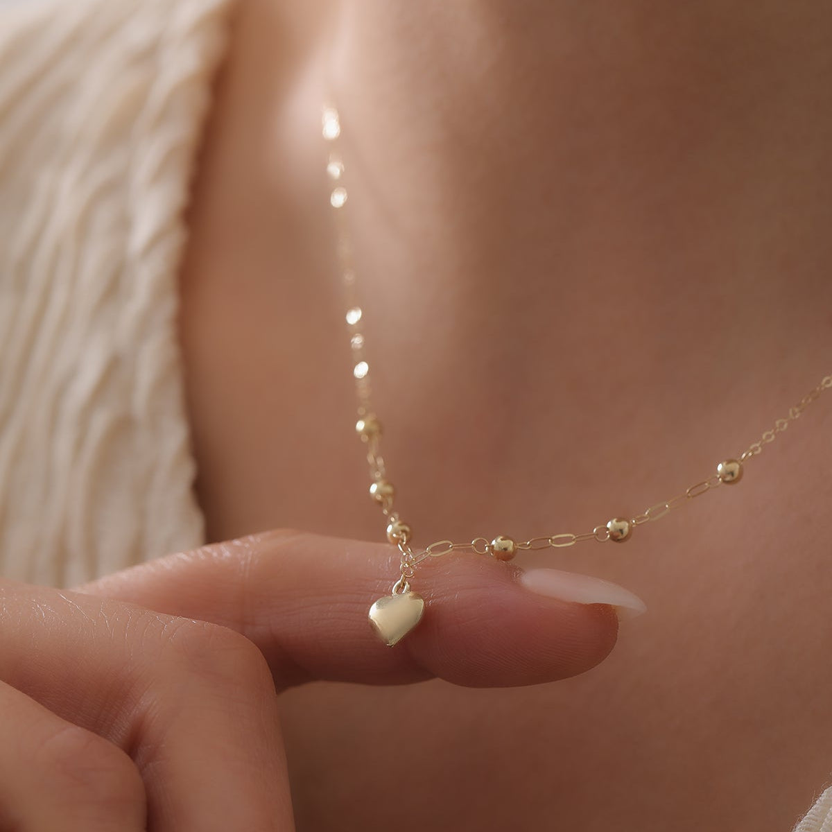 GLIEDERKETTE MIT KUGELN UND HERZDETAIL HALSKETTE | 14K GOLD
