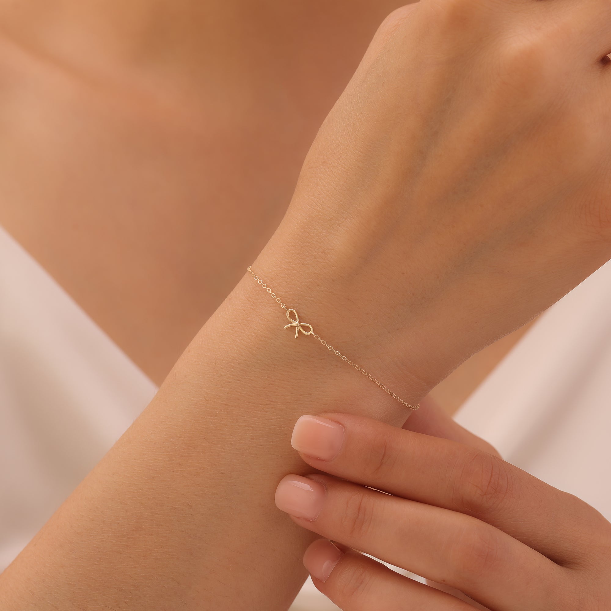 MINIMALISTISCHE SCHLEIFEN-ARMBANDKORDEL ARMKETTE | 14K GOLD