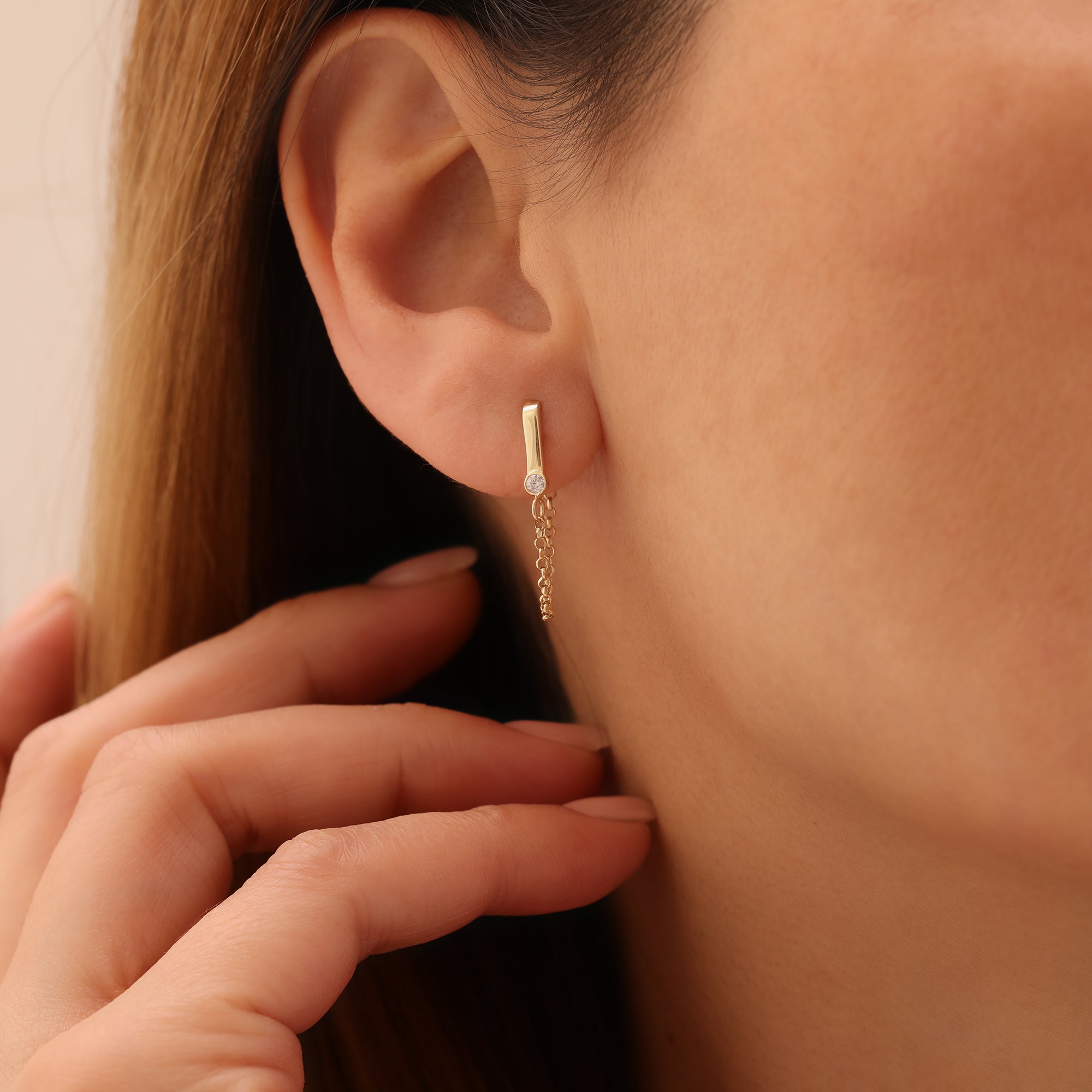 DAMEN-OHRRING HÄNGEND EINREIHIG MIT EINEM STEIN | 14K GOLD