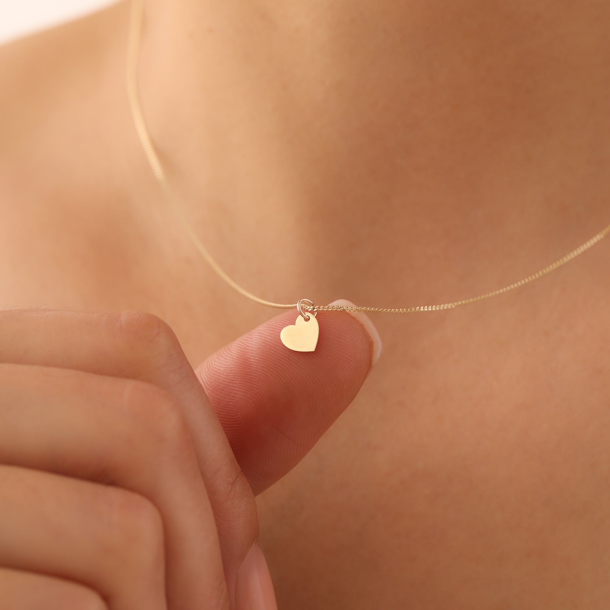 MINIMALE KETTE MIT HERZDETAIL HALSKETTE | 14K GOLD