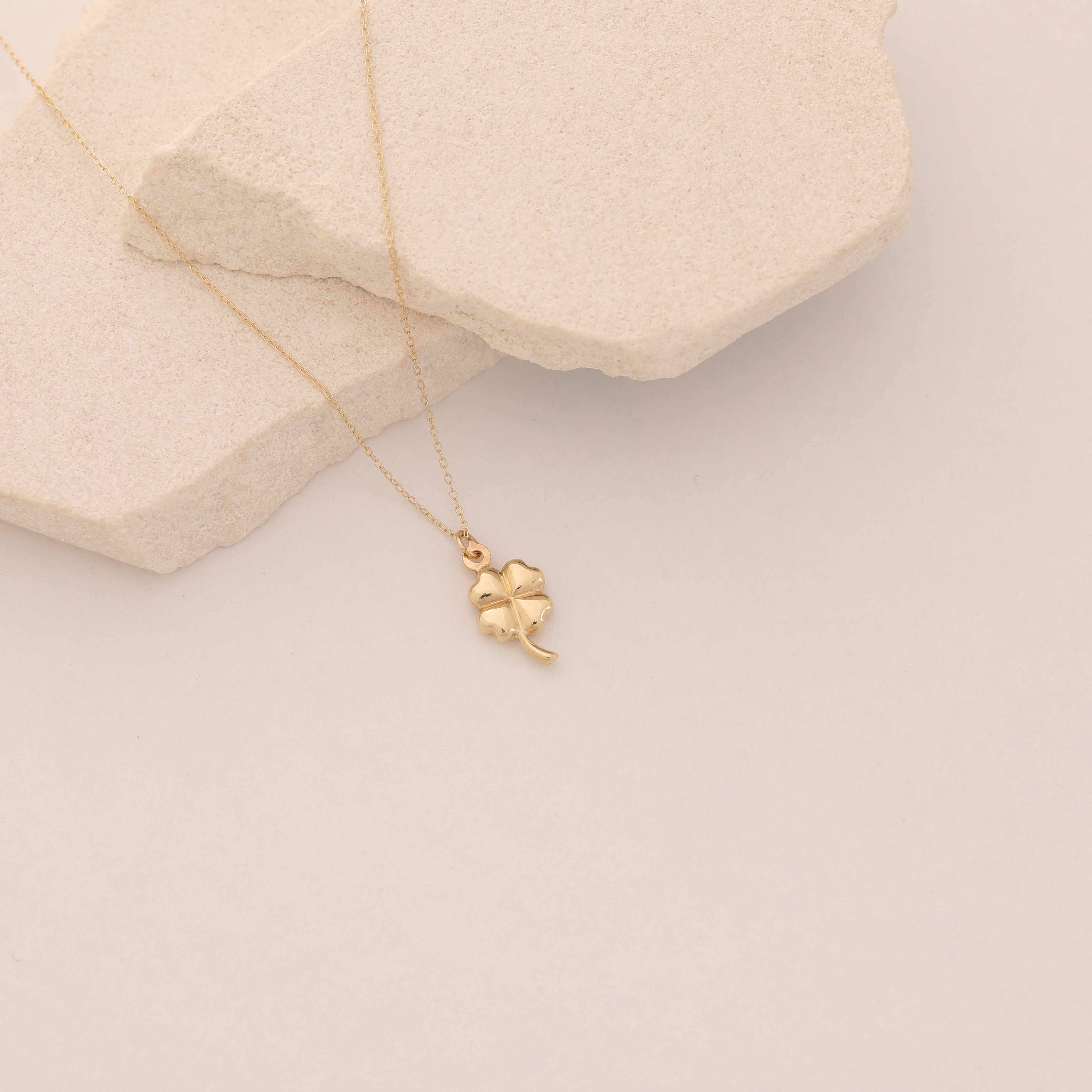 GLÜCKS- KLEEBLATT HALSKETTE | 14K GOLD