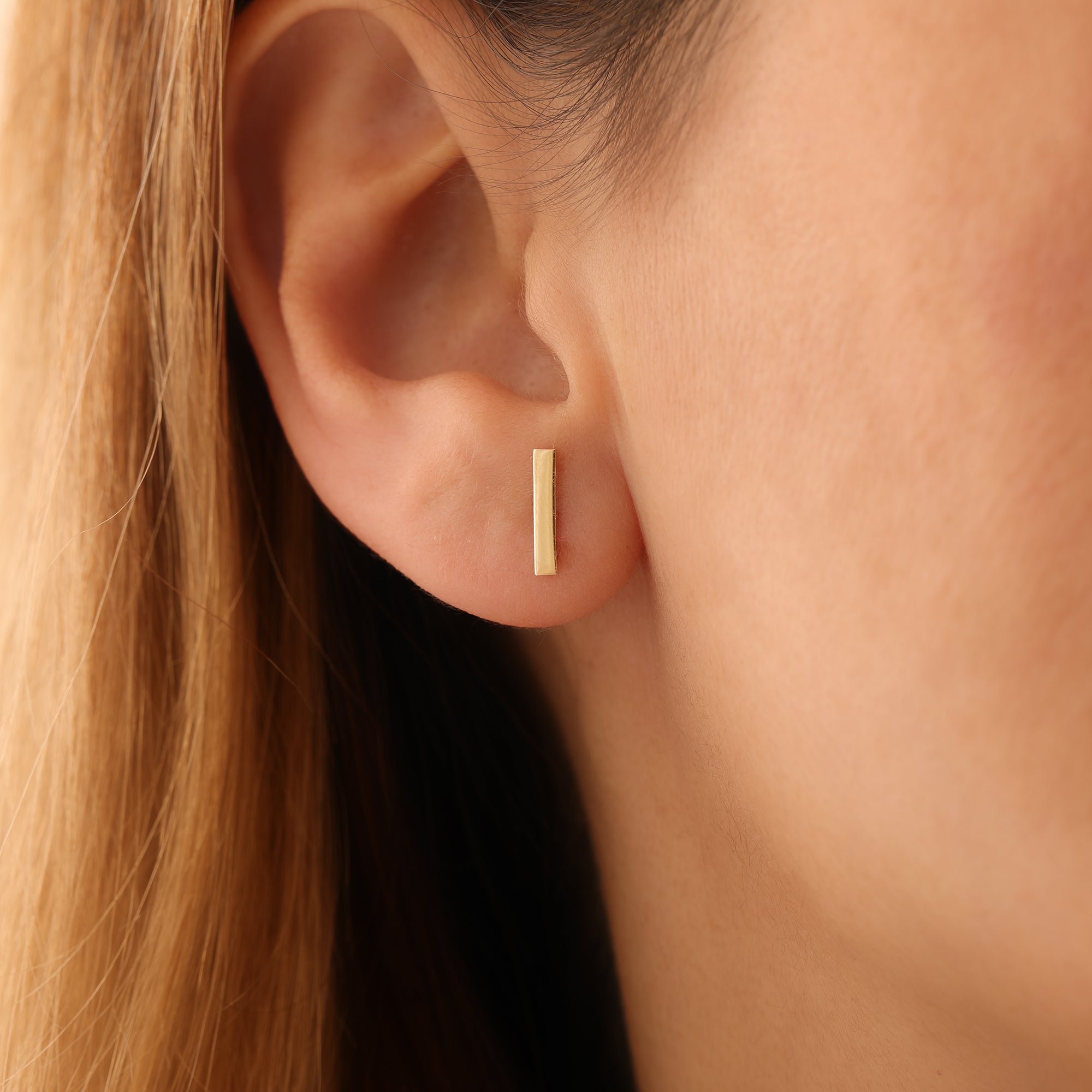 MINIMALE DÜNNE RECHTECKIGE OHRRINGE | 14K GOLD