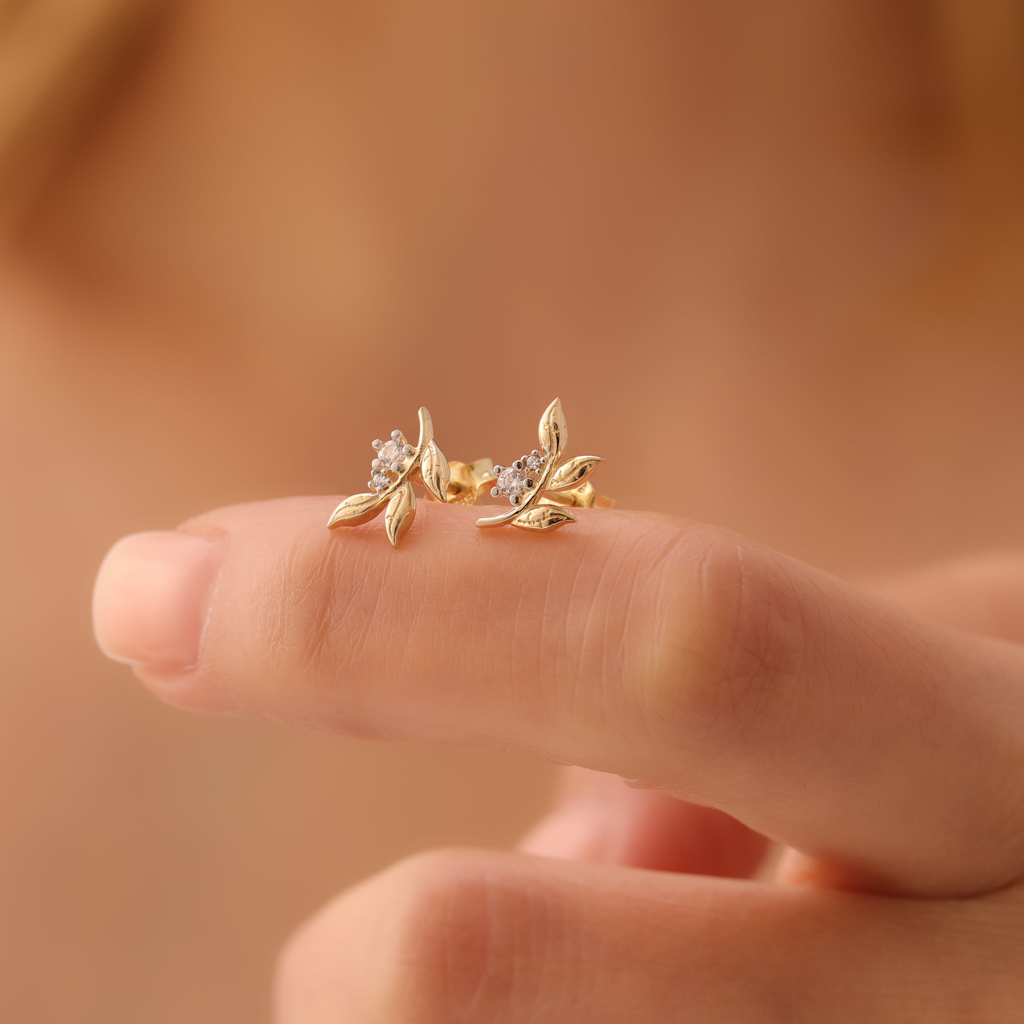 ZIRKONSTEIN-OLIVENZWEIG-OHRRINGE | 14K GOLD