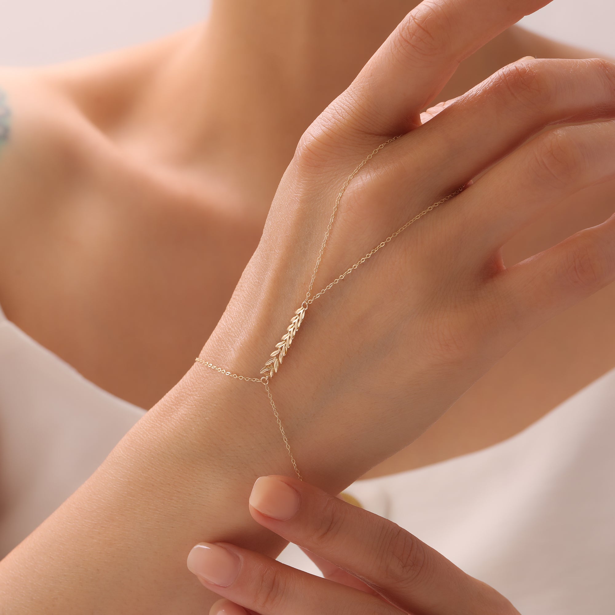 ELEGANTE ÄHRE HANDKETTE | 14K GOLD