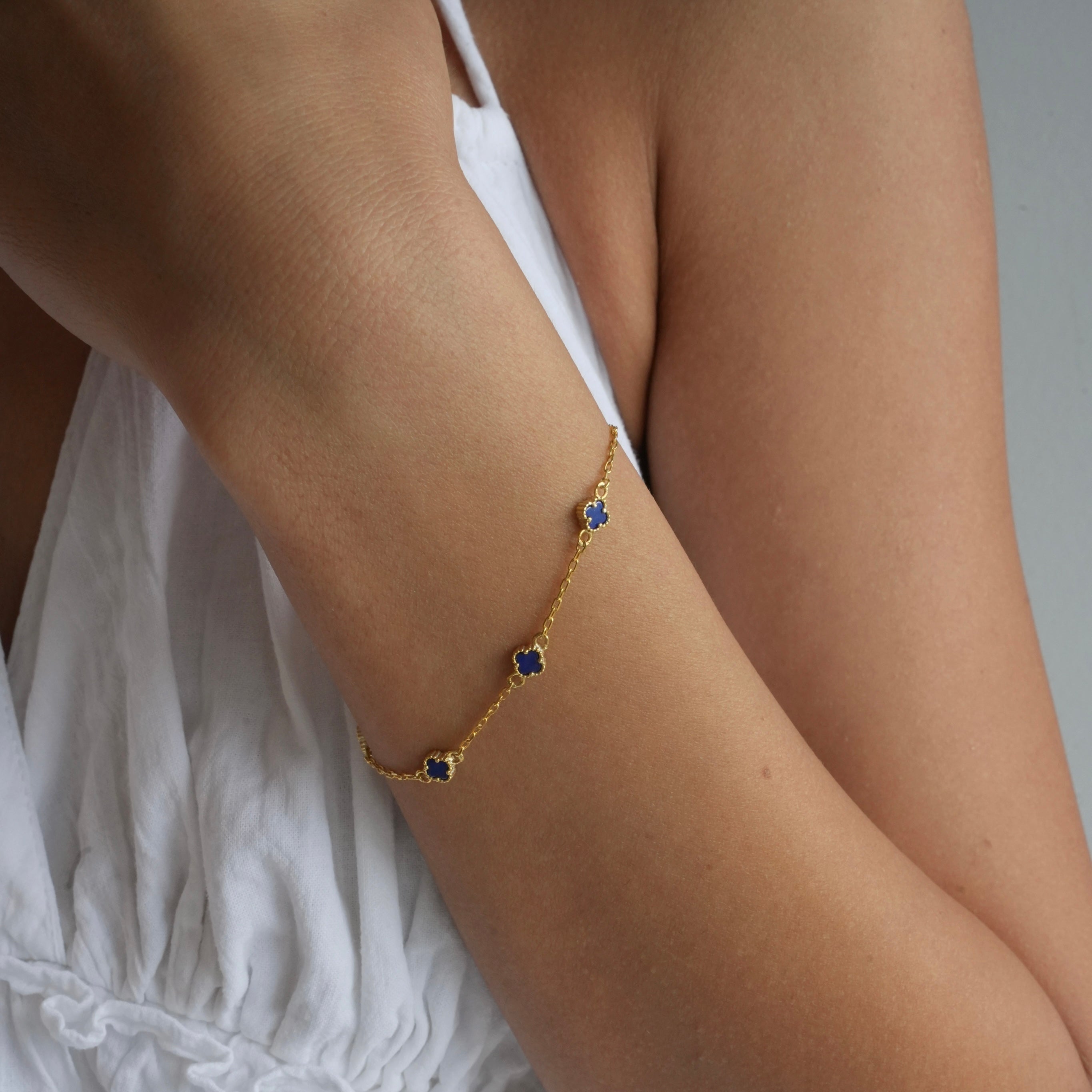 MINIMAL BLAUER KLEE ARMKETTE | 925 SILBER