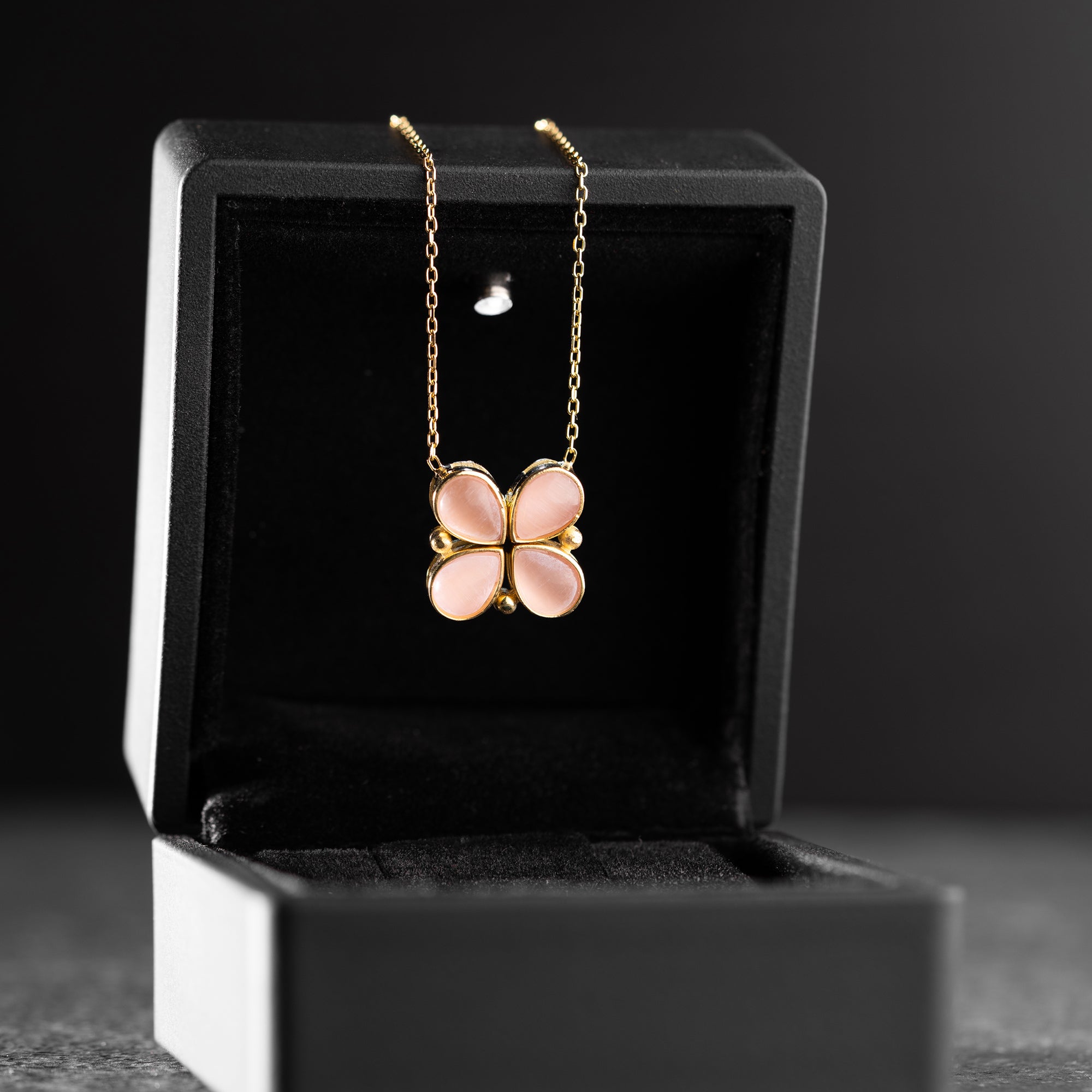 AUFKLAPPBARE HALSKETTE MIT ROSA BLÜTENBLÄTTERN HALSKETTE | 925 SILBER