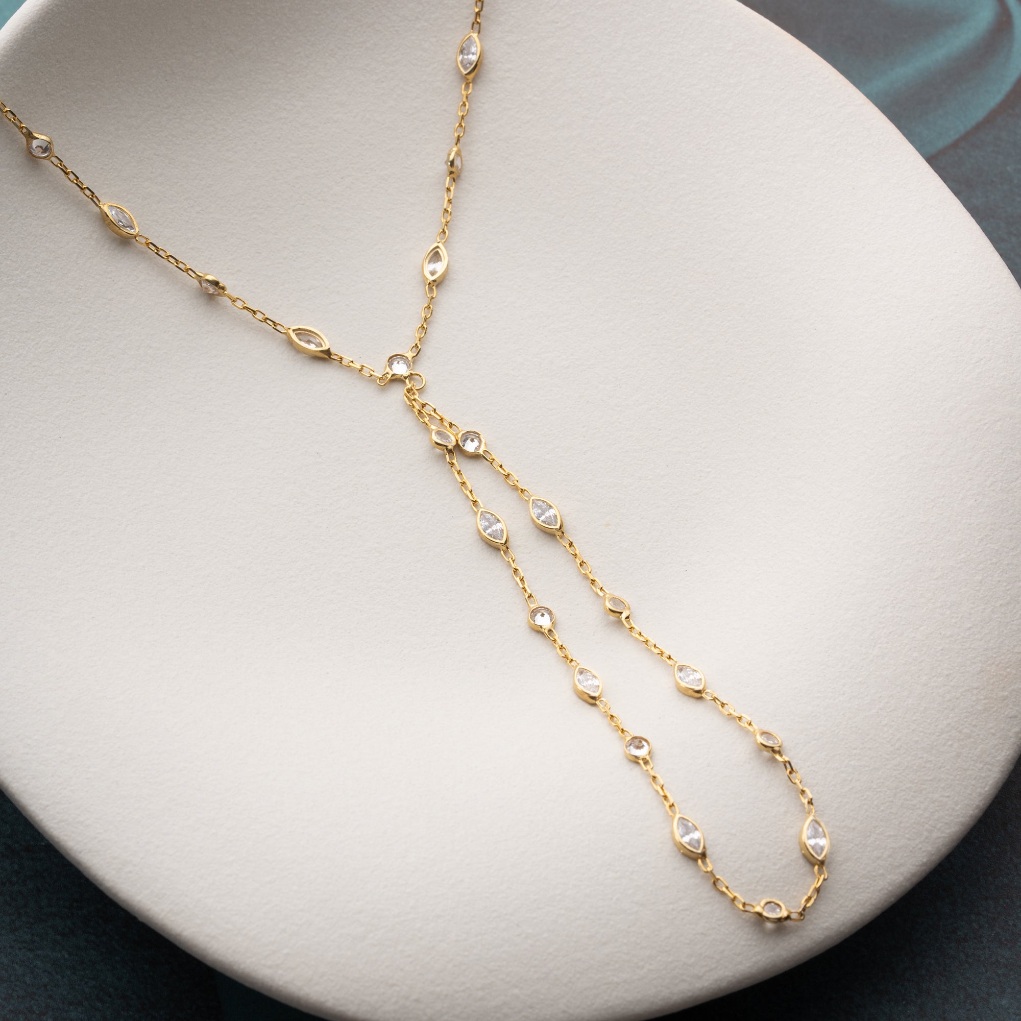 MIT MEHREREN STEINEN
HANDKETTE | 925 SILBER