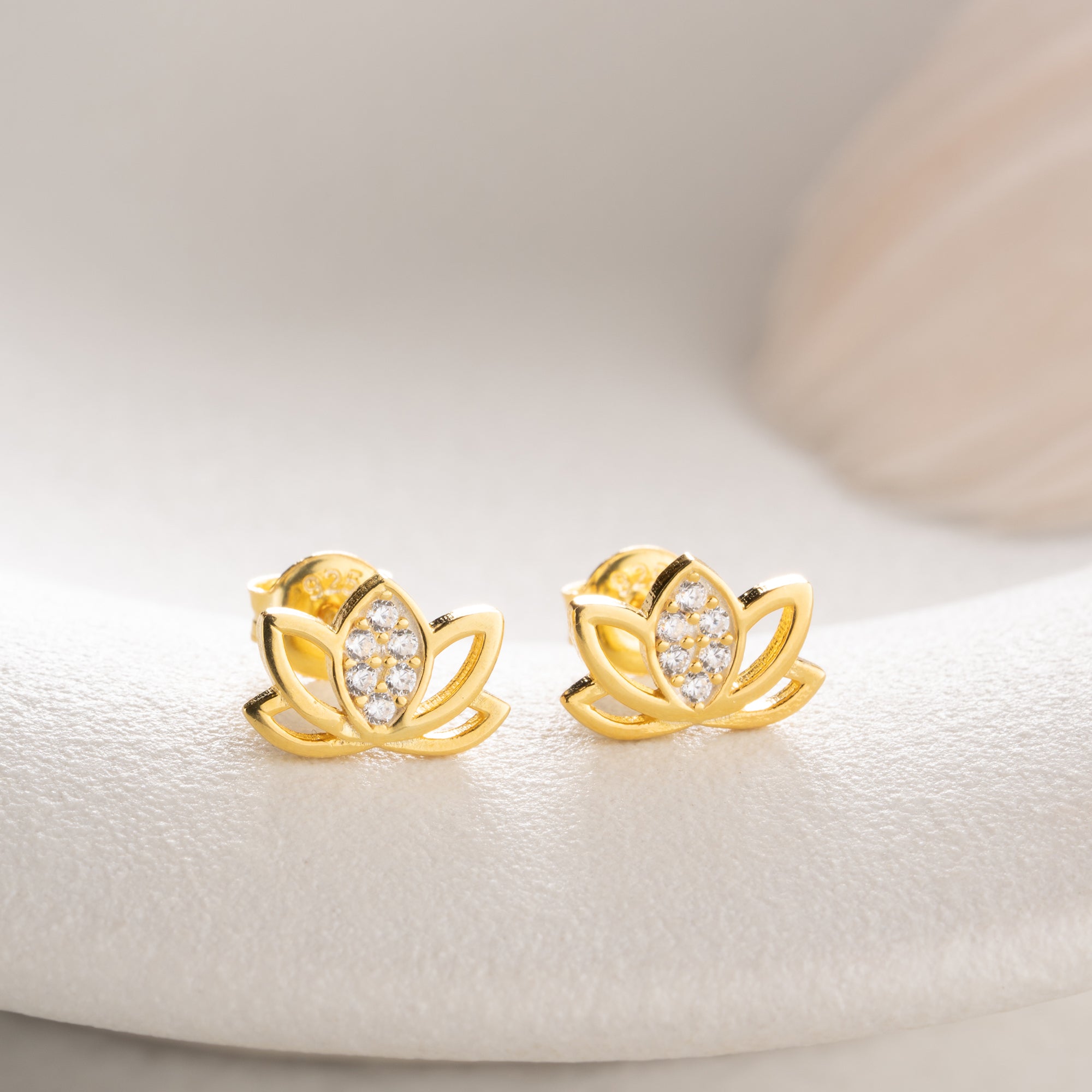 LOTUS GOLD MIT STEINEN OHRRINGE | 925 SILBER