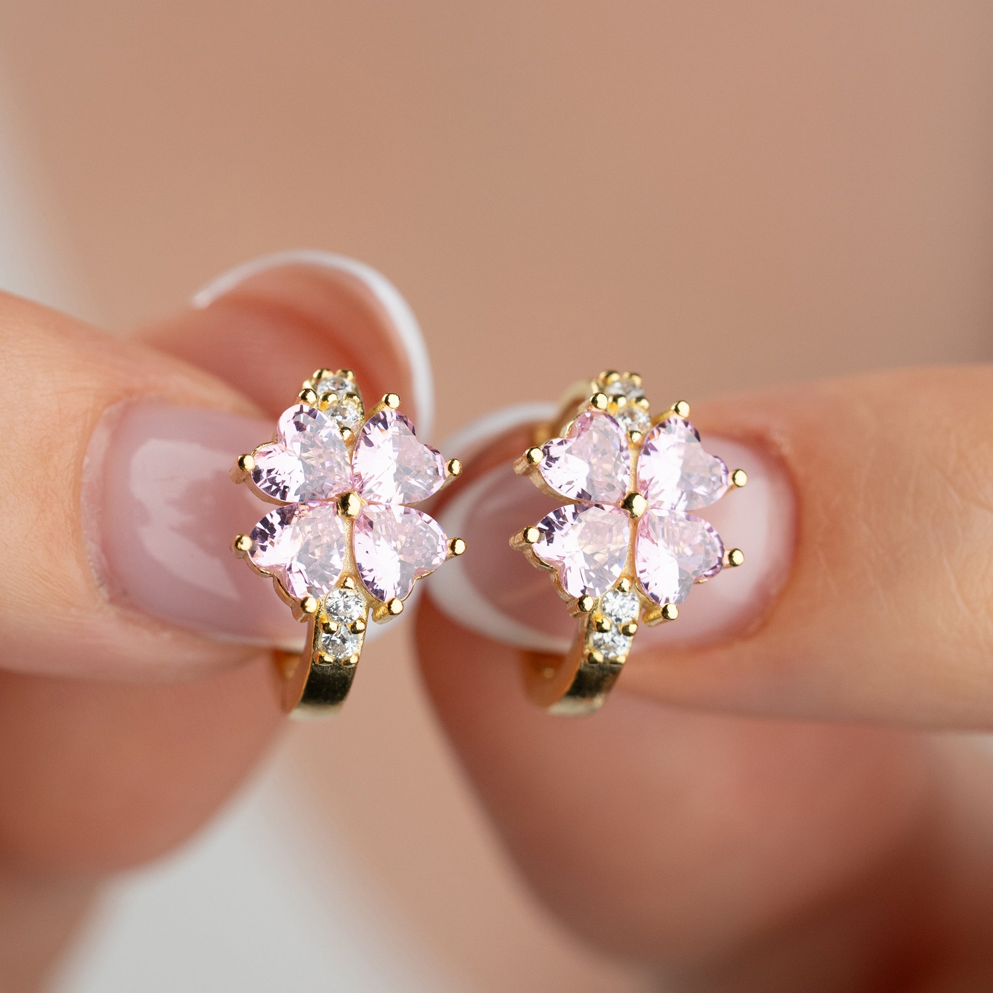 MINIMALISTISCHE BLUME MIT ROSA STEIN OHRRINGE | 925 SILBER