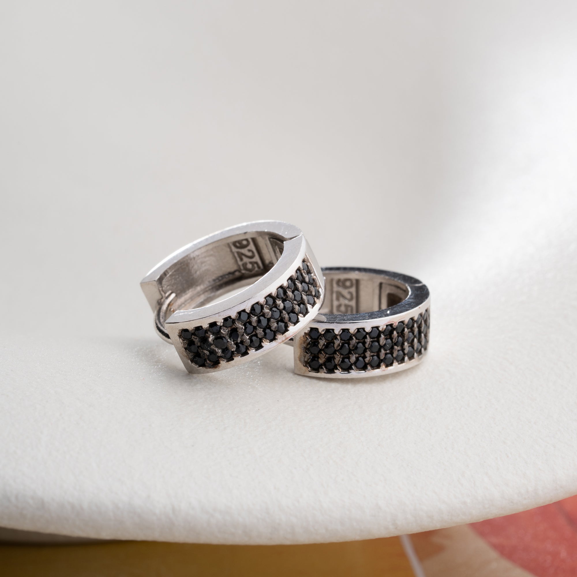 TUGI BLACK STONE OHRRINGE | 925 SILBER