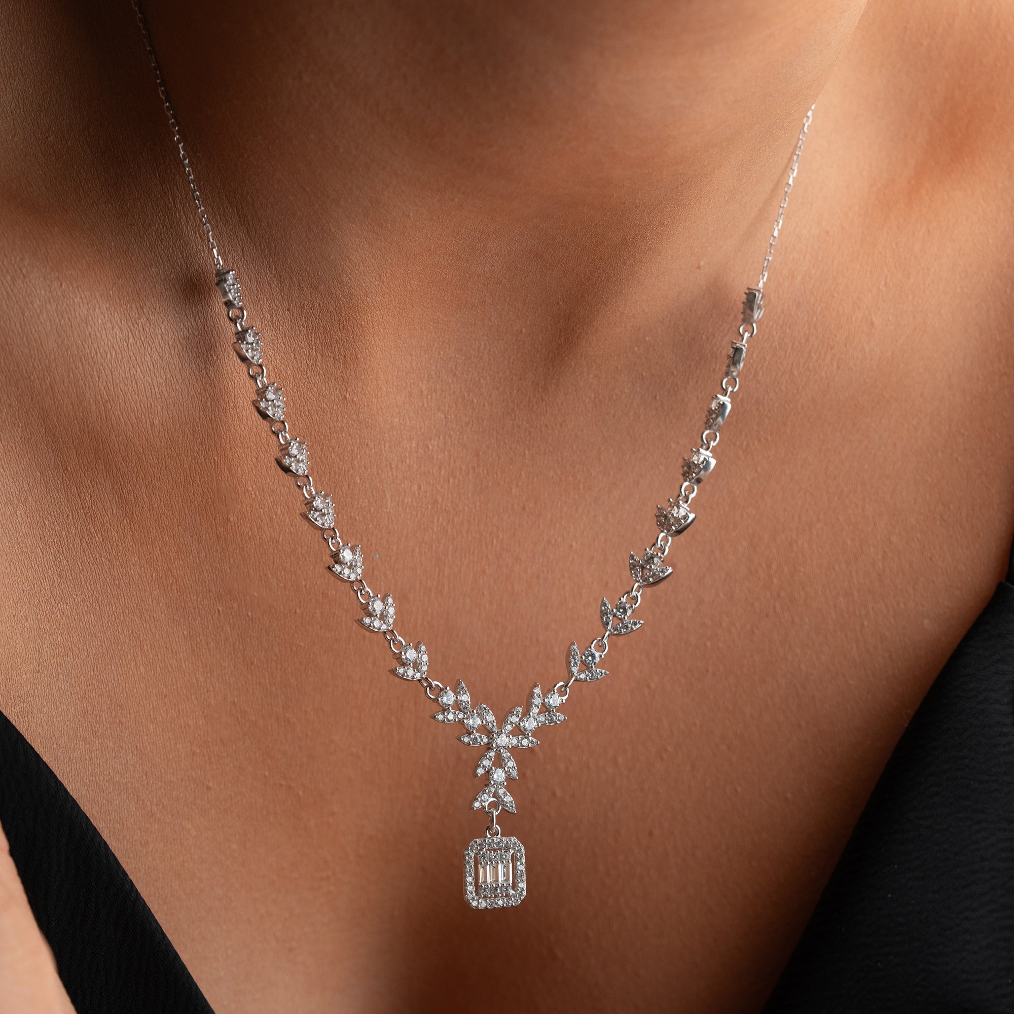 ZIRKONIA COLLIER BLÄTTER MIT BAGUETTE HALSKETTE | 925 SILBER