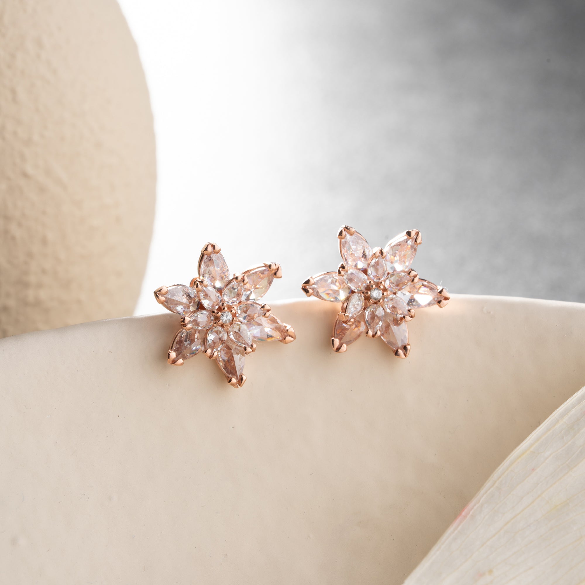 PHOEBE LOTUS OHRRINGE | 925 SILBER