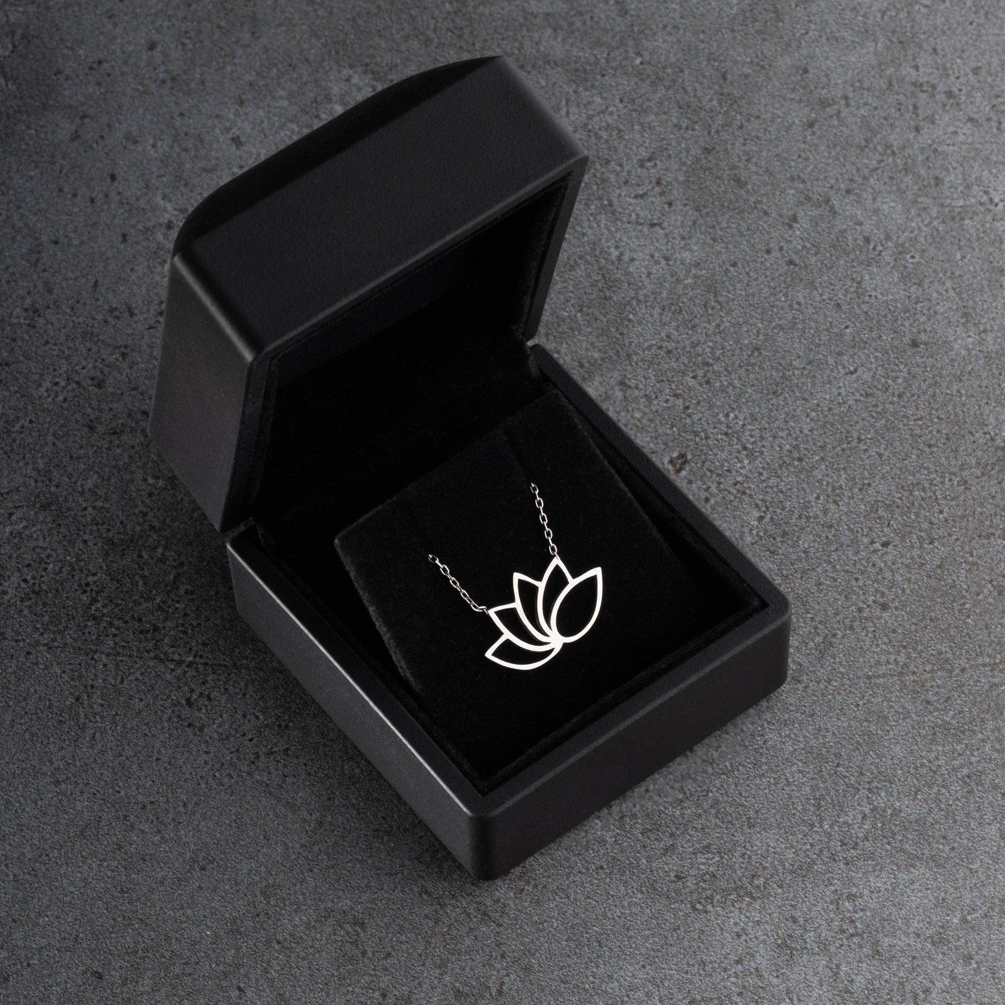 BASIC LOTUS NECKLACE | 925 SILVER