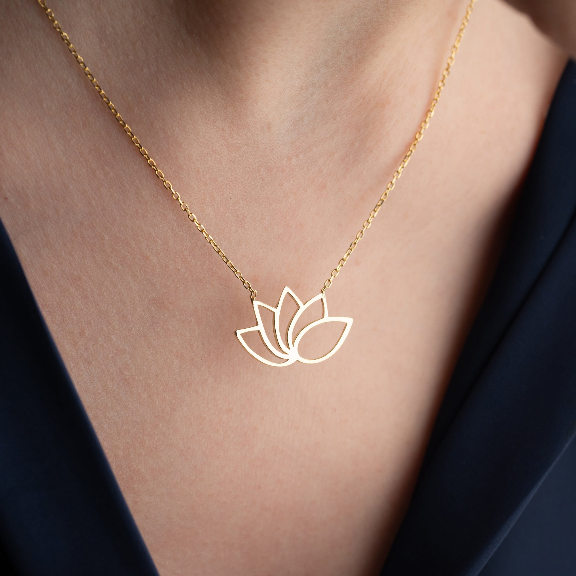 BASIC LOTUS NECKLACE | 925 SILVER
