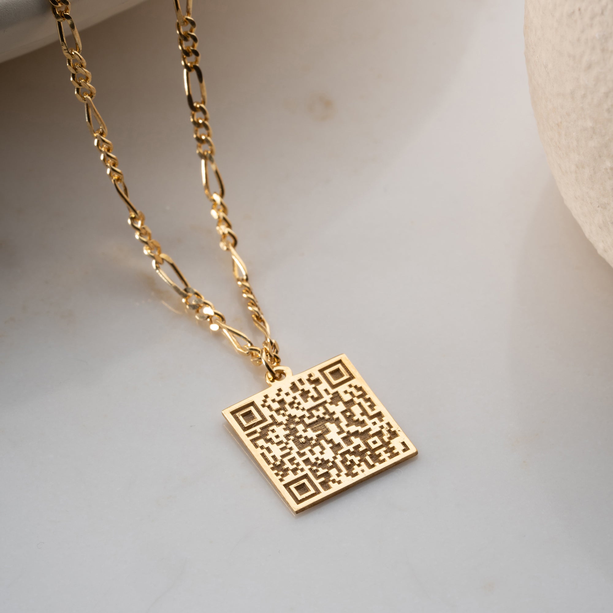 BIG BEE NECKLACE | 925 SILVER