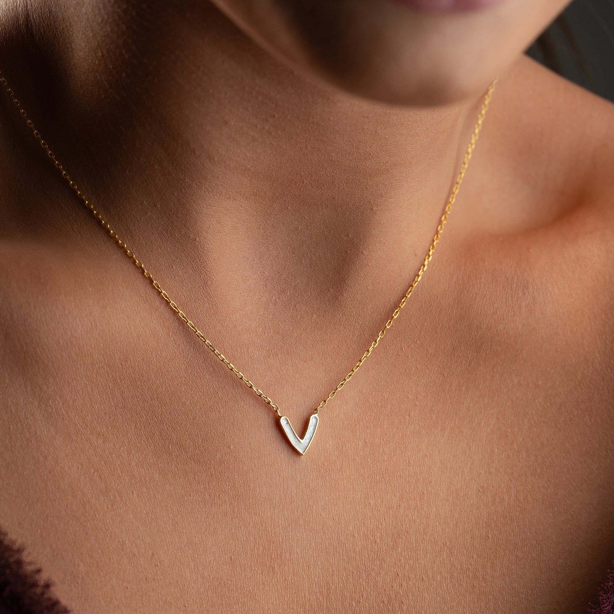 MINIMAL WHITE HEART NECKLACE | 925 SILVER