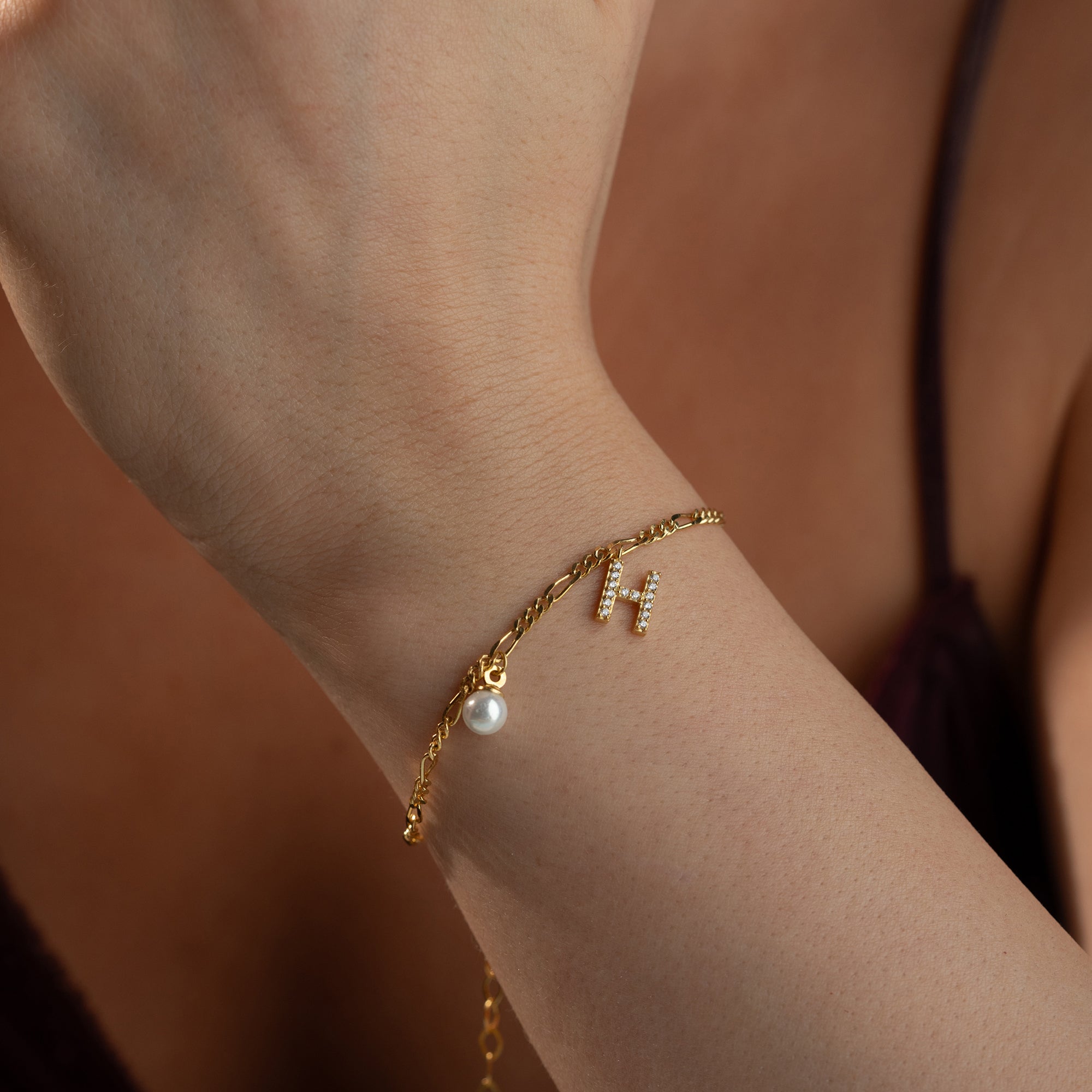 PEARL LETTER BRACELET | 925 SILVER
