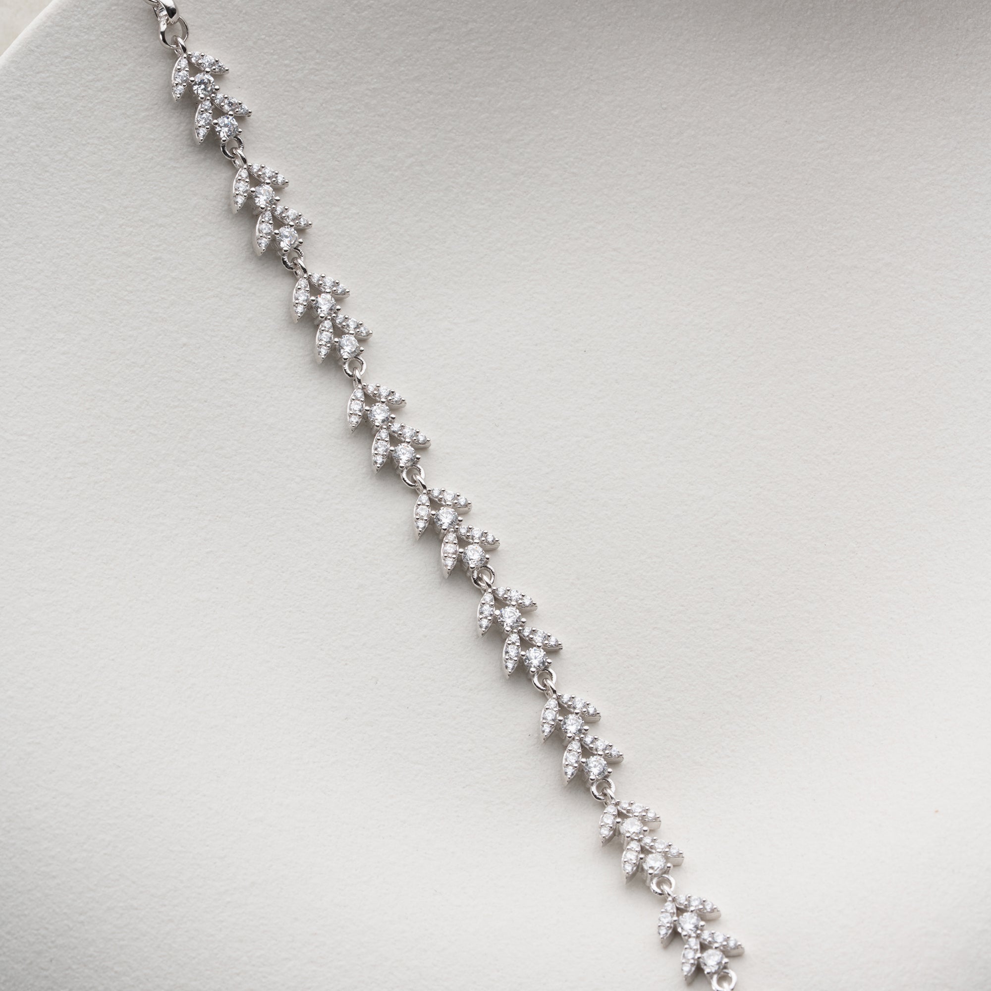 MIT BLUMENMOTIV ARMREIFE | 925 SILBER