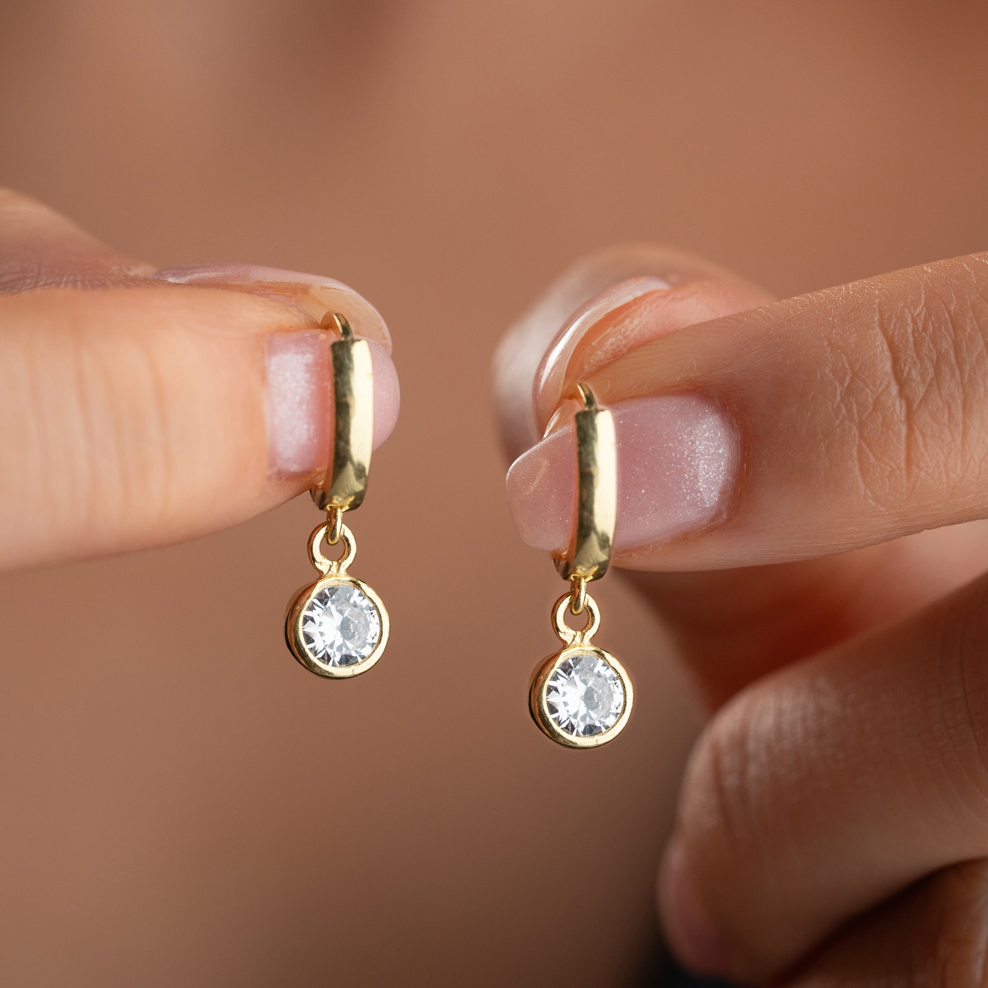 RUNDE STEINMONTAGE OHRRINGE | 925 SILBER