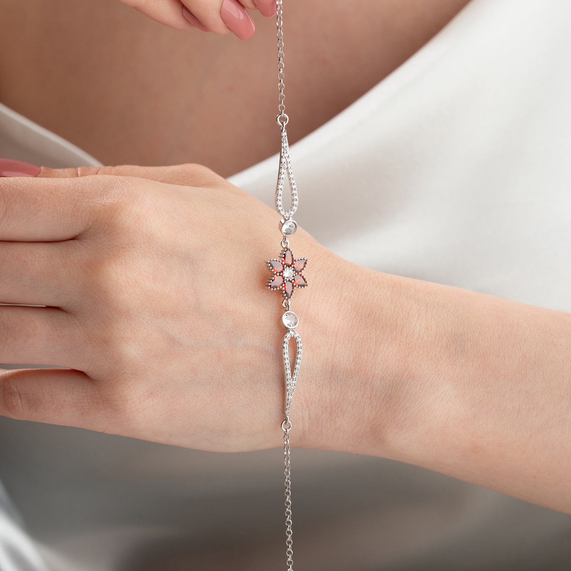 SLOANE BRACELET | 925 SILVER