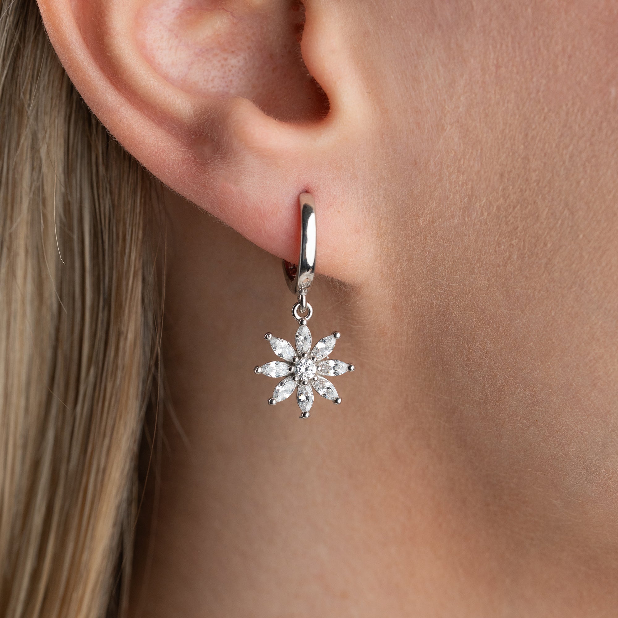 LOTOSBLUME OHRRINGE | 925 SILBER