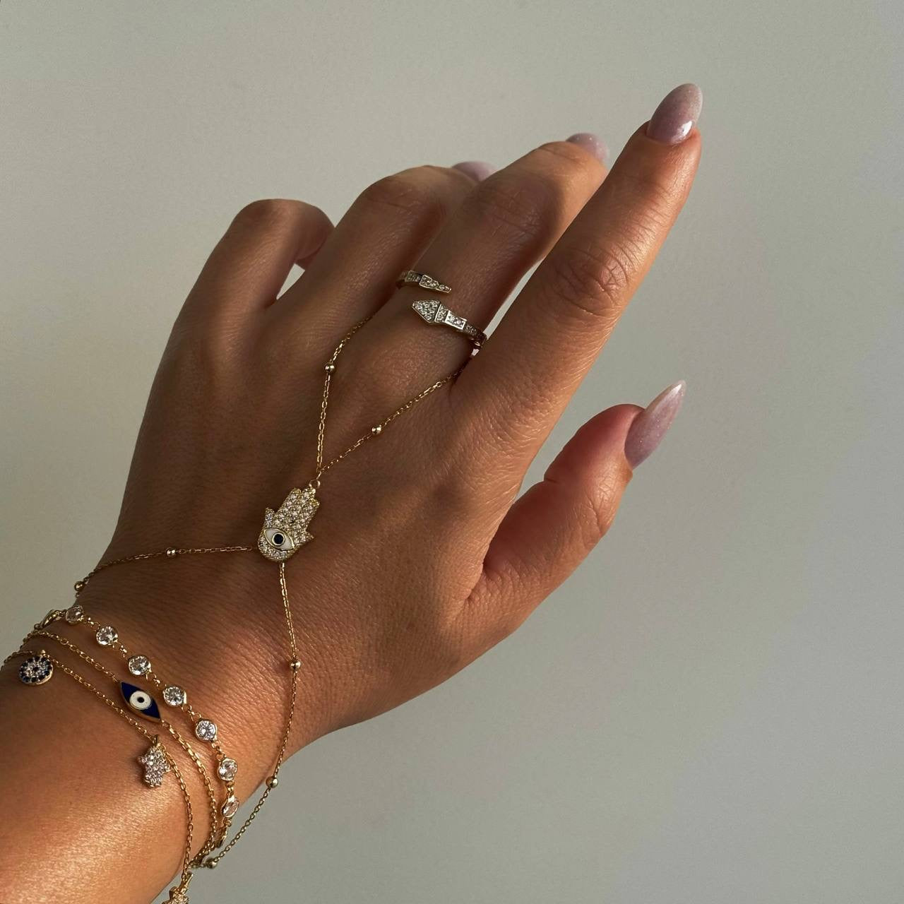 FATIMAS HAND BLUE ZICONIA HAND CHAIN - 925 SILVER