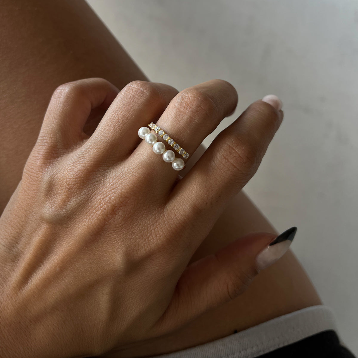 Pointed Pearl Zirconia Ring (7151759917101)