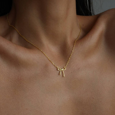 MINIMAL BOW NECKLACE (9000029159767)