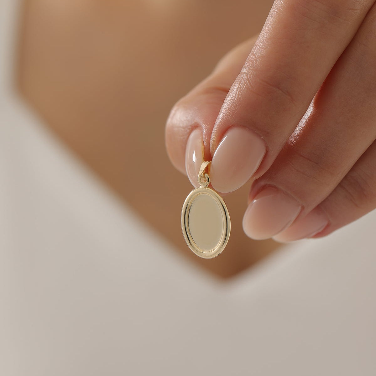 NOSTALGIE OVAL ANHÄNGER | 14K GOLD