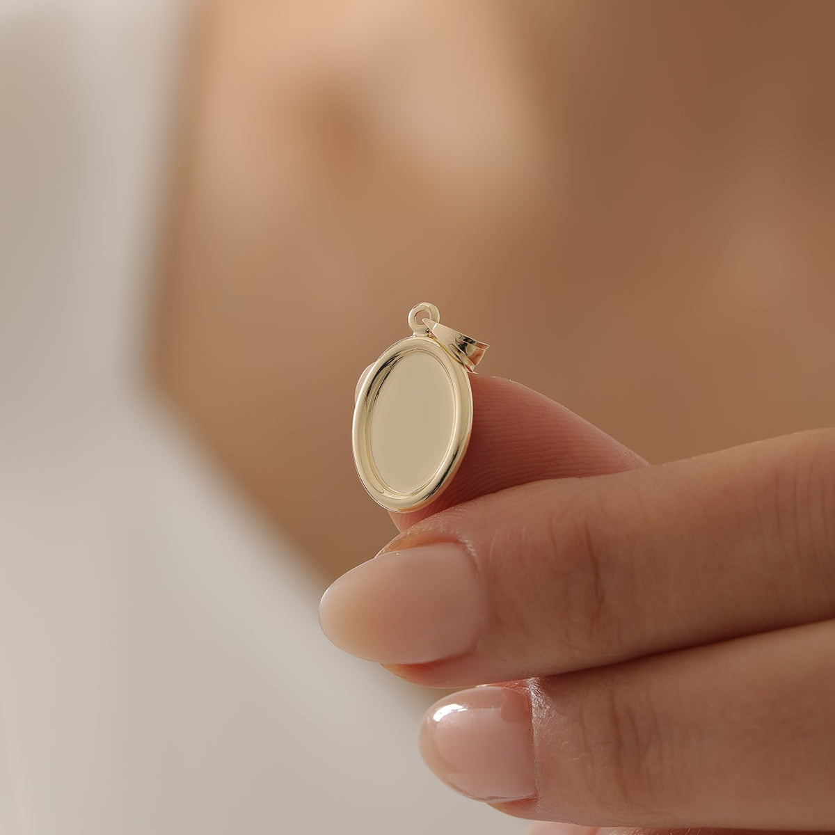 NOSTALGIE OVAL ANHÄNGER | 14K GOLD