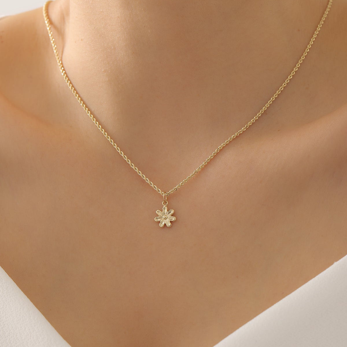 BLUME ANHÄNGER | 14K GOLD