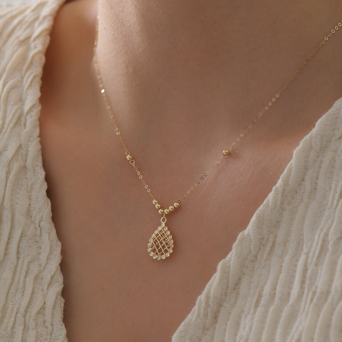GLÄNZENDER TROPFEN-ANHÄNGER HALSKETTE | 14K GOLD