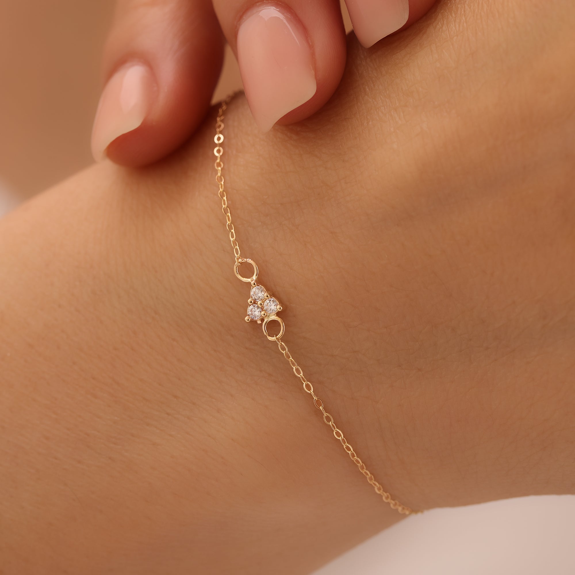 MINIMALISTISCHE DREISTEIN-ZARFET ARMKETTE | 14K GOLD