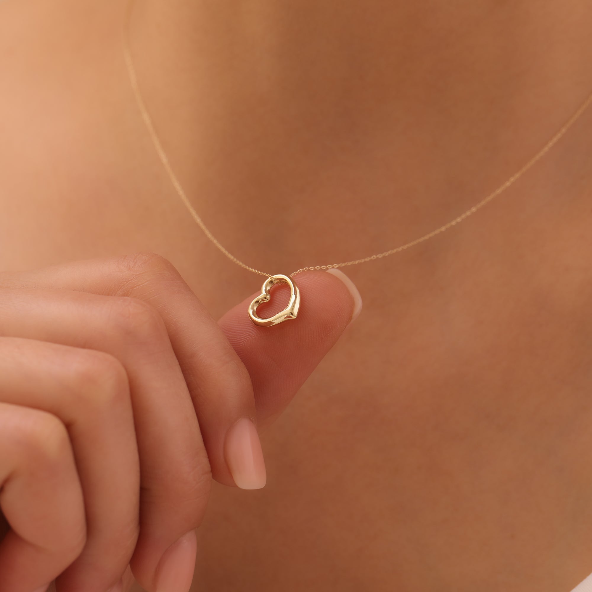 SEITLICH HOHLHERZ HALSKETTE | 14K GOLD