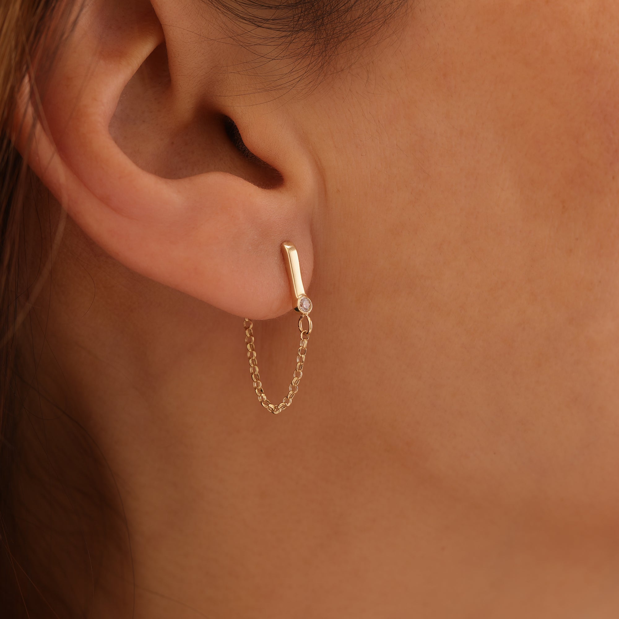 DAMEN-OHRRING HÄNGEND EINREIHIG MIT EINEM STEIN | 14K GOLD