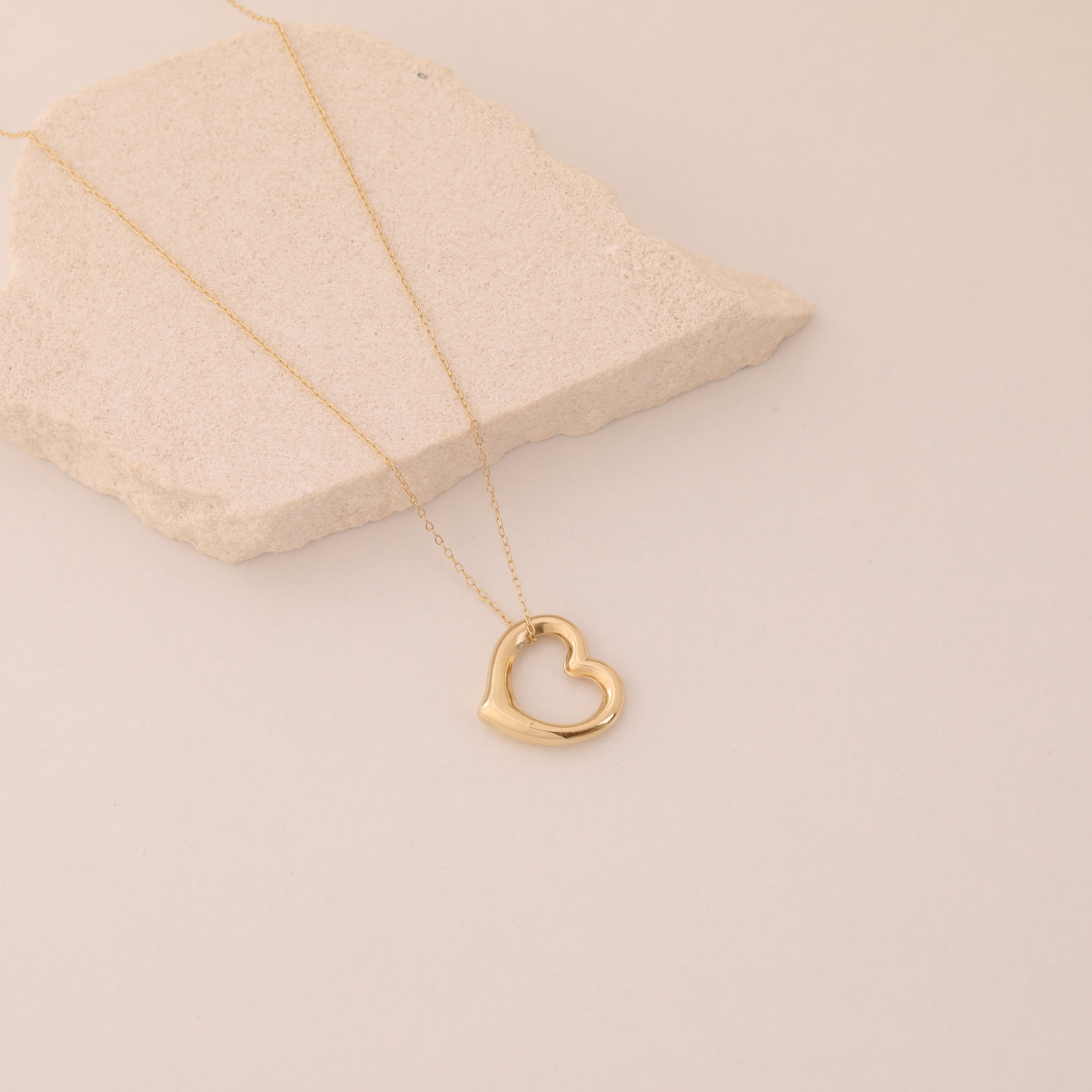 SEITLICH HOHLHERZ HALSKETTE | 14K GOLD