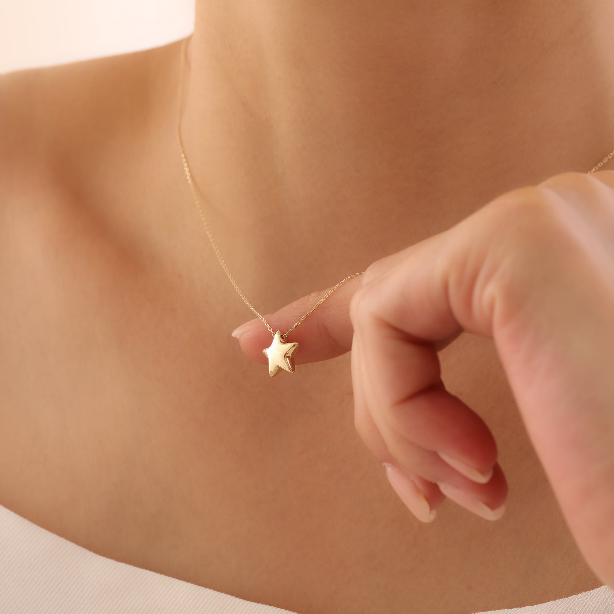 GEWÖLBTE STERN HALSKETTE | 14K GOLD