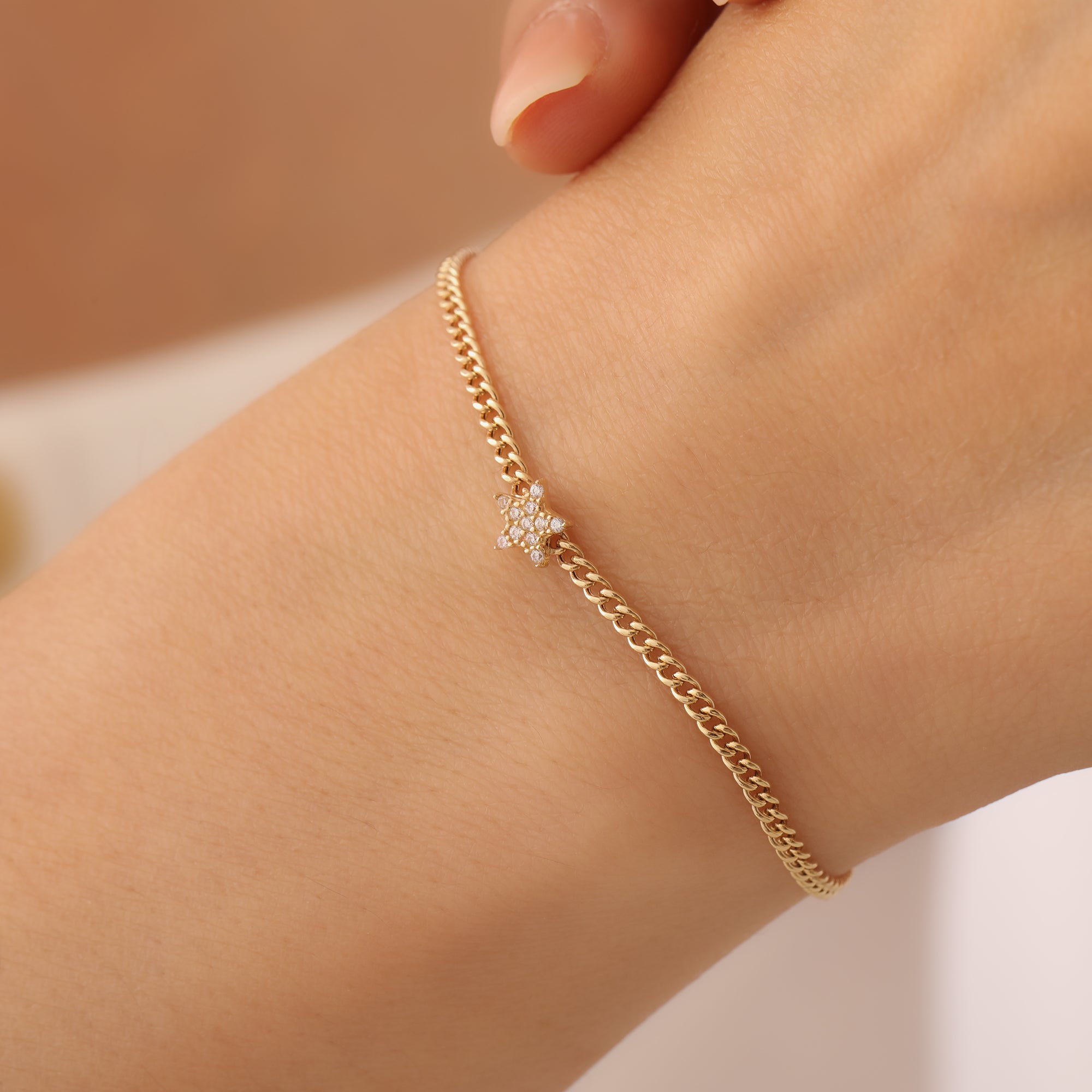 ZIRKONIA-STEINBESETZTE ELEGANTE STERN-KETTE ARMKETTE | 14K GOLD