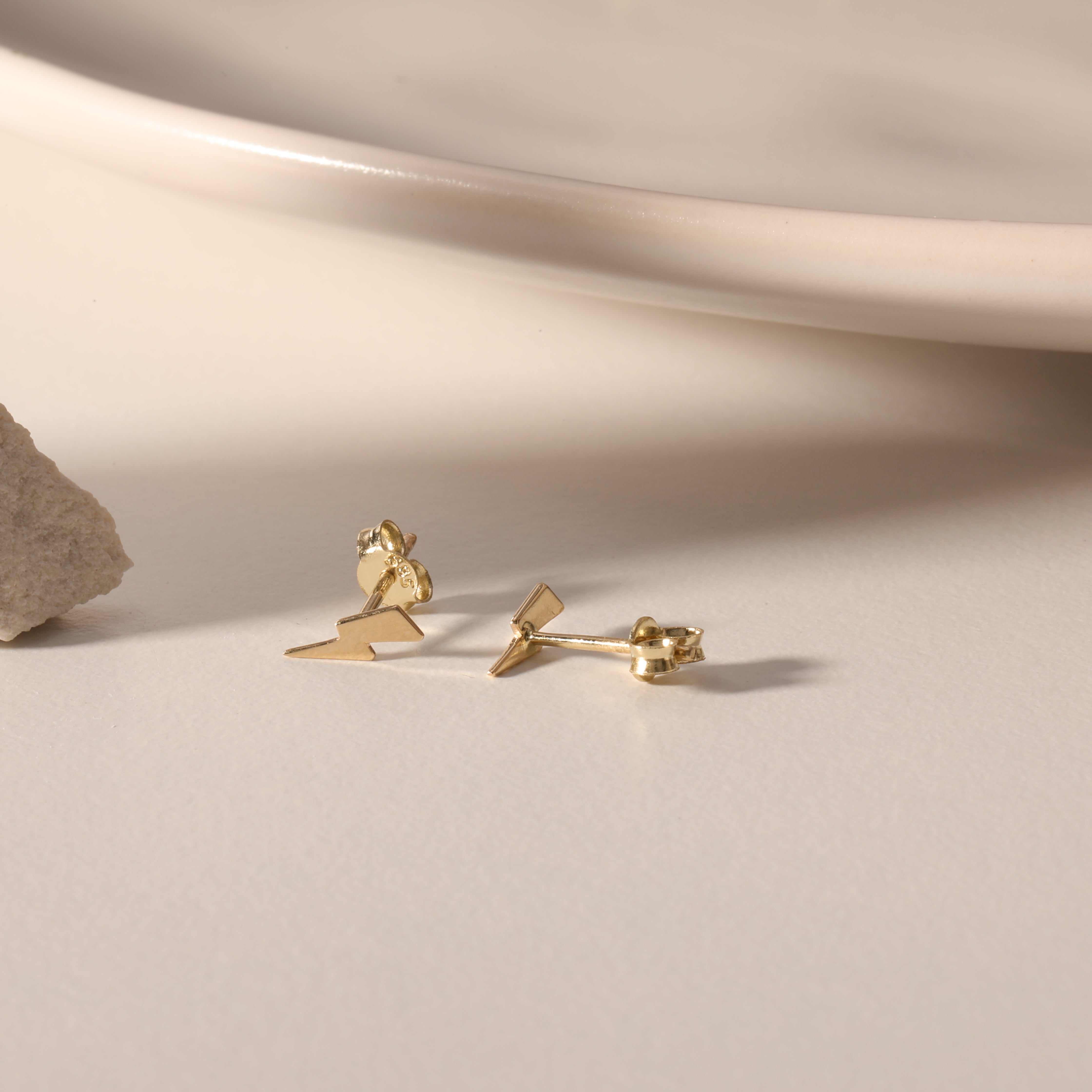 MINIMALE BLITZ-OHRRINGE | 14K GOLD