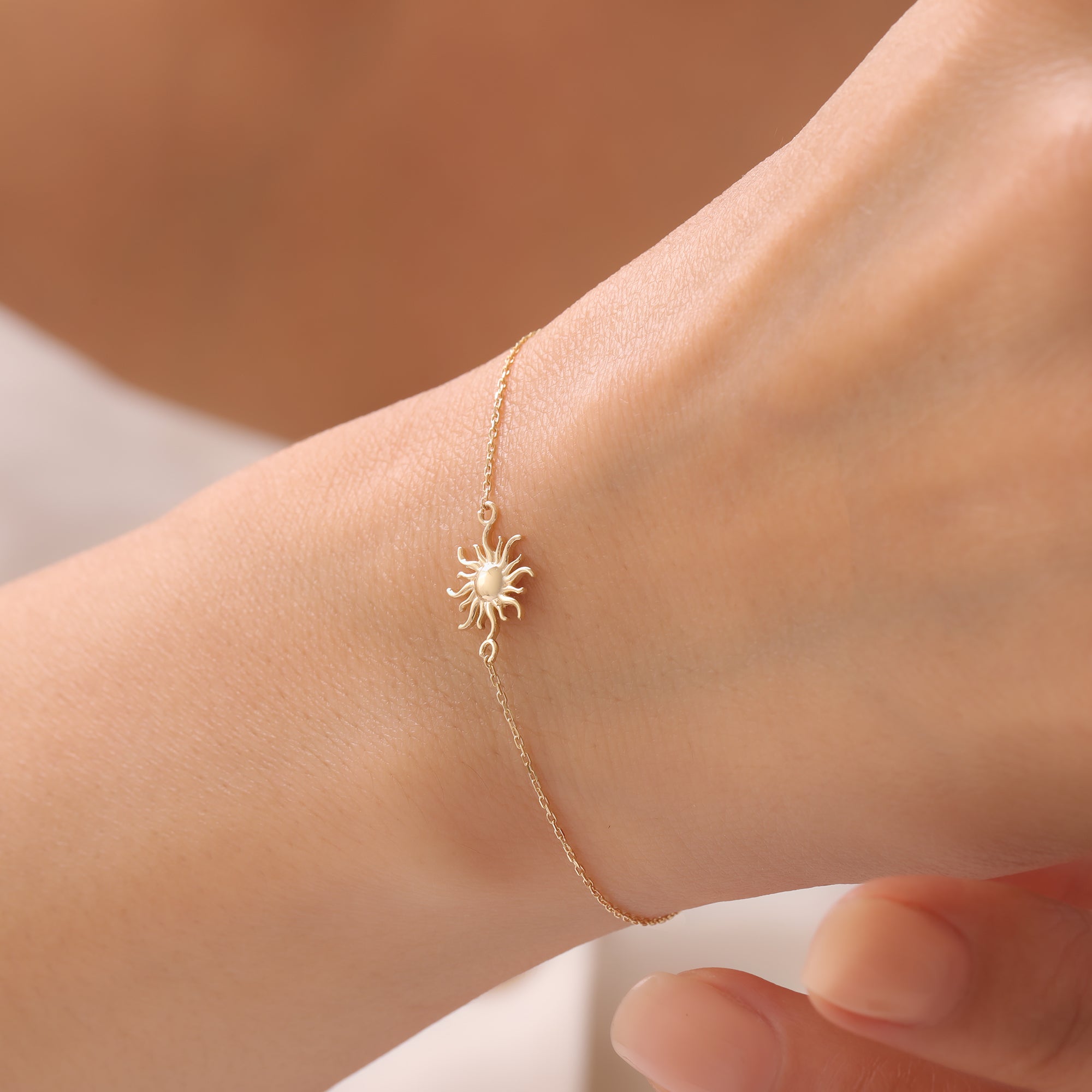 ELEGANTE SONNE ARMKETTE | 14K GOLD