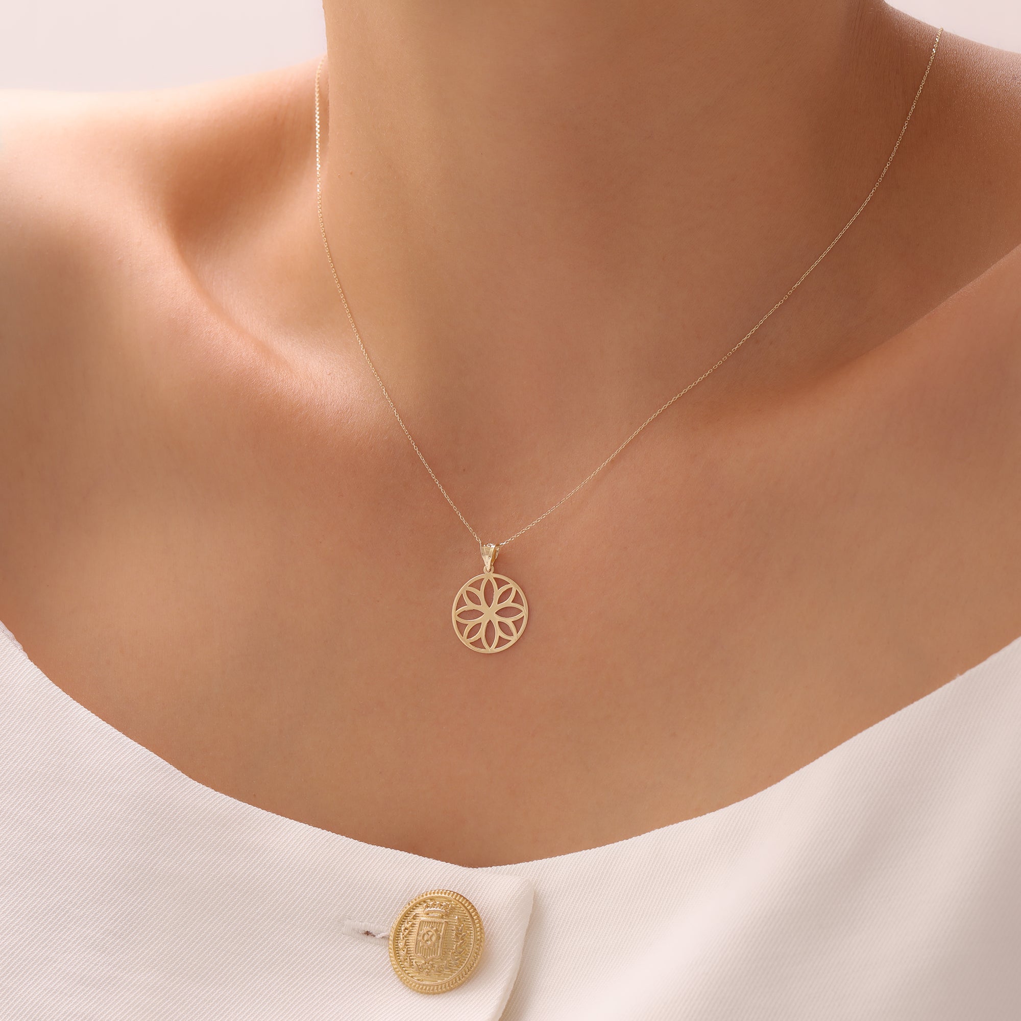 MOTIVGEMUSTERT ANHÄNGER | 14K GOLD