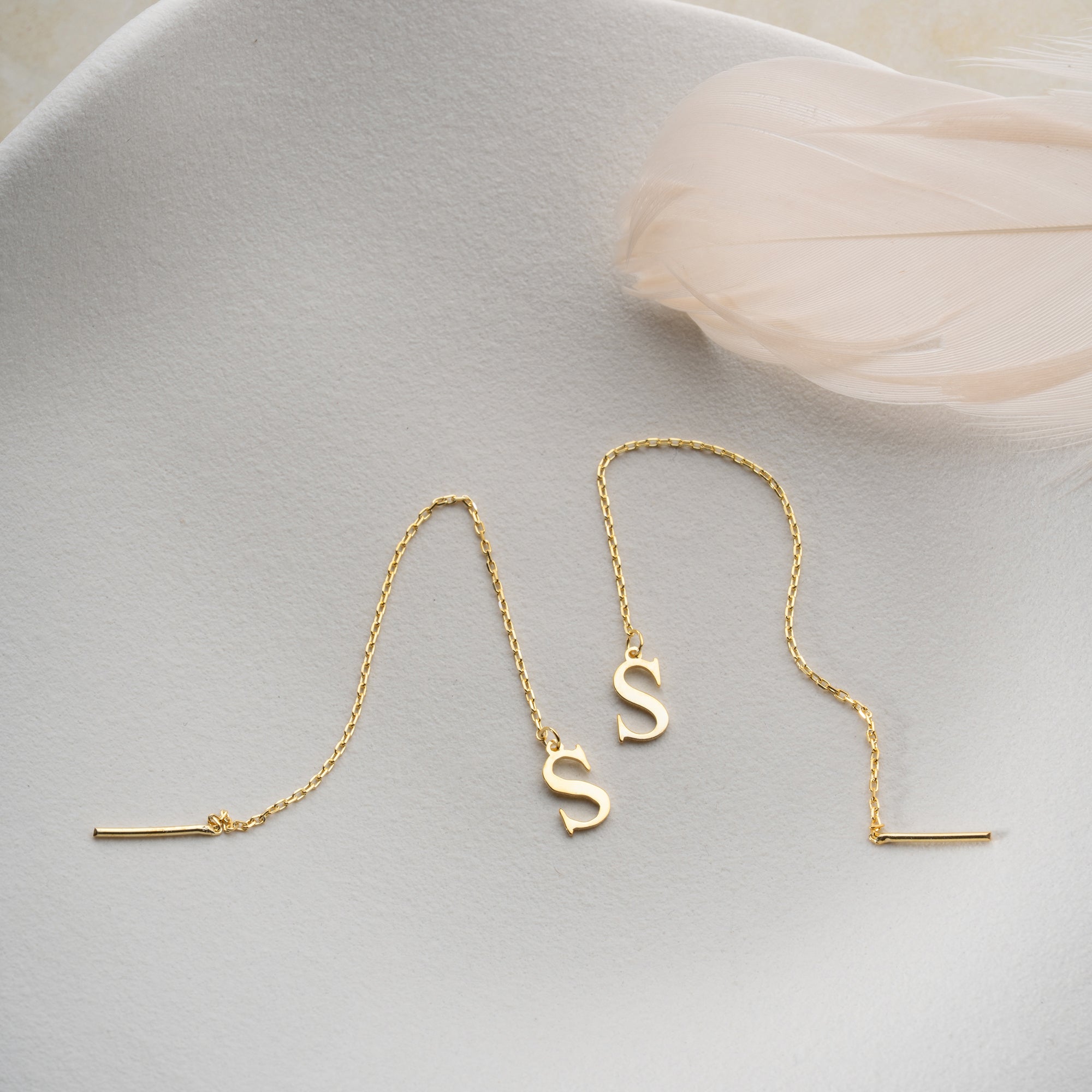 BASIC BUCHSTABEN OHRRINGE | 925 SILBER