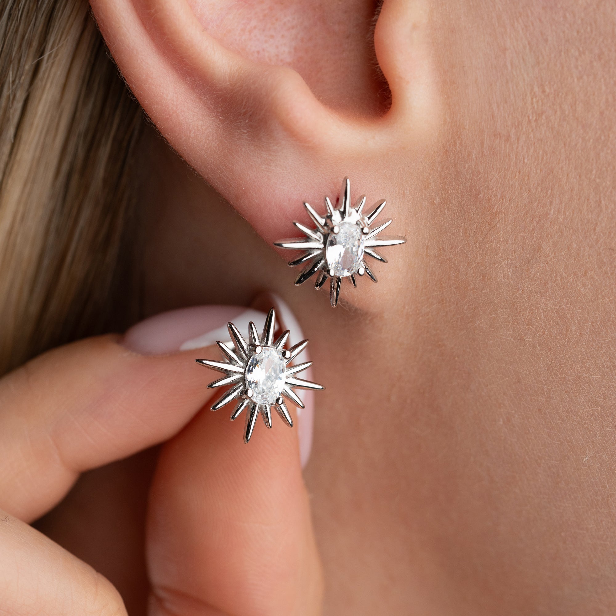 MINIMALISTISCH MIT OVALEM STEIN OHRRINGE | 925 SILBER