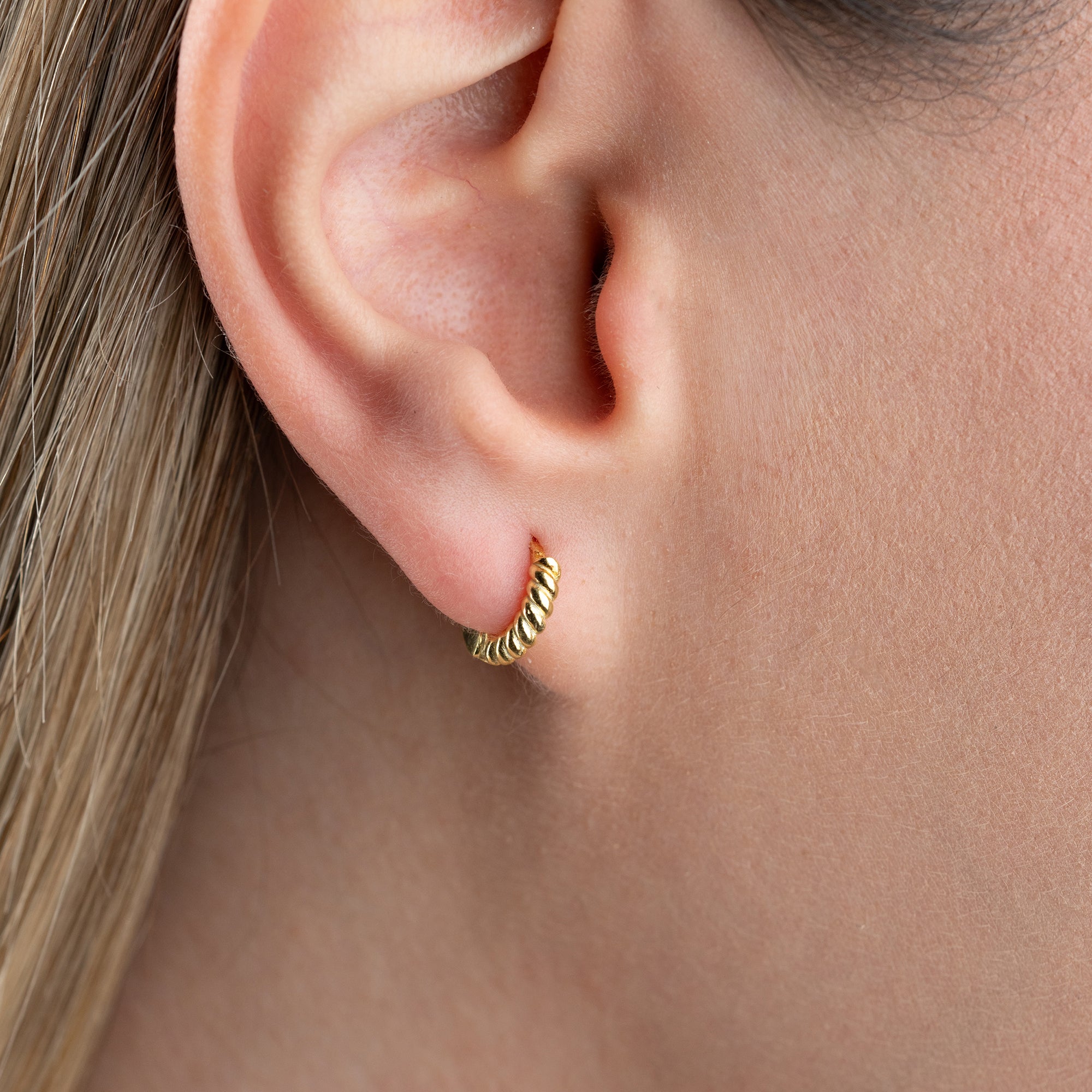 MINIMALISTISCHER GEDREHTER RING OHRRINGE | 925 SILBER