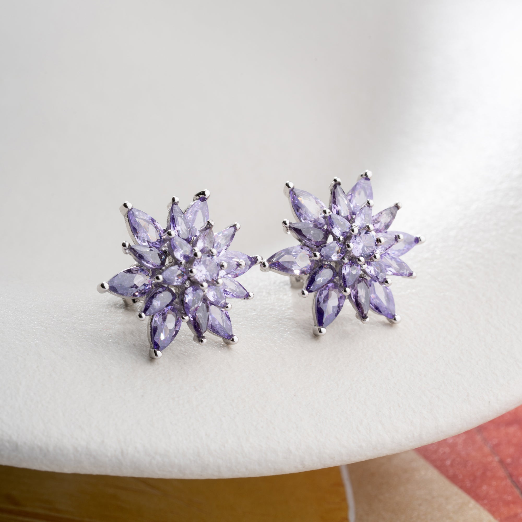 LOTUS LILA OHRRINGE | 925 SILBER
