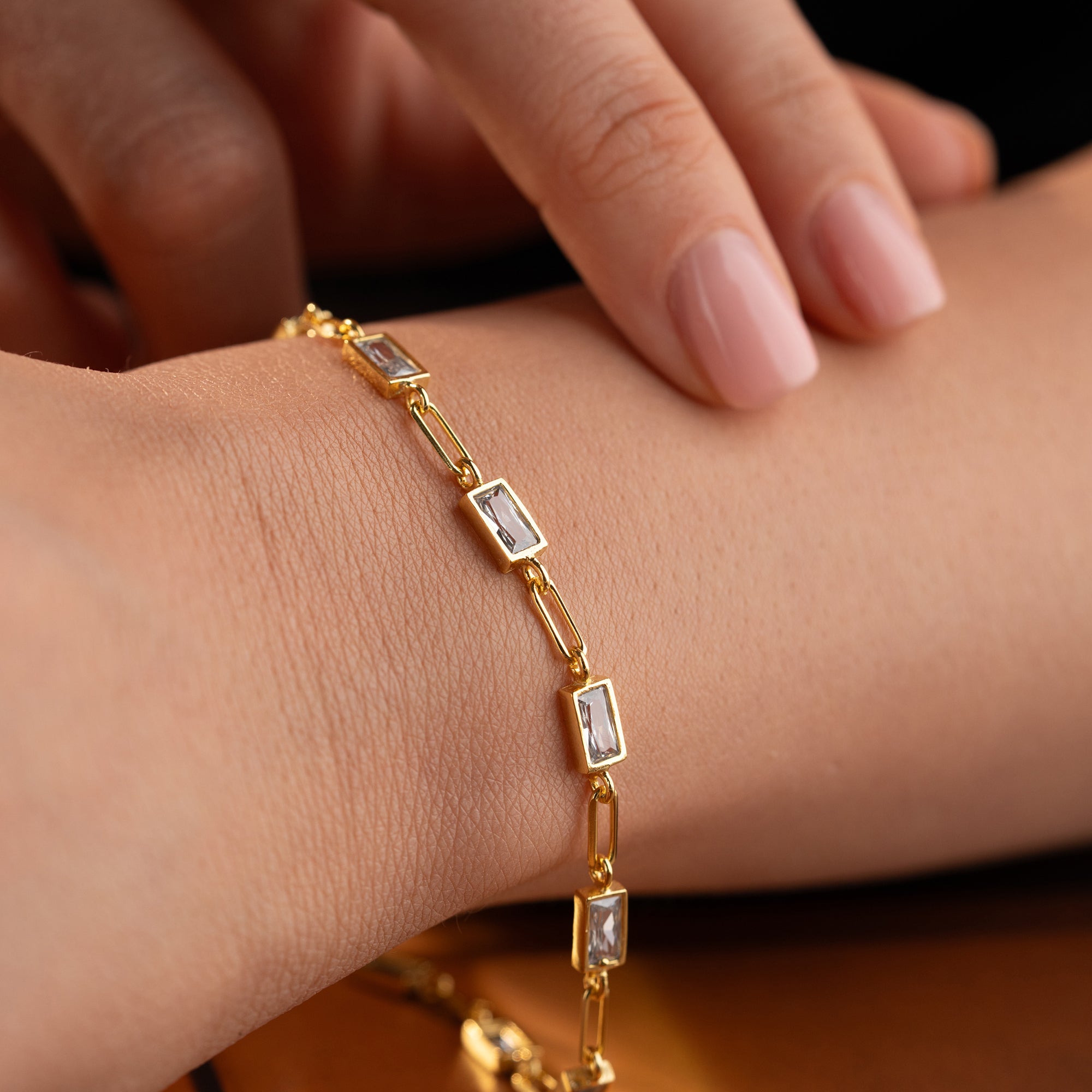 MIT MEHREREN BAGUETTE-STEINEN
 ARMKETTE | 925 SILBER