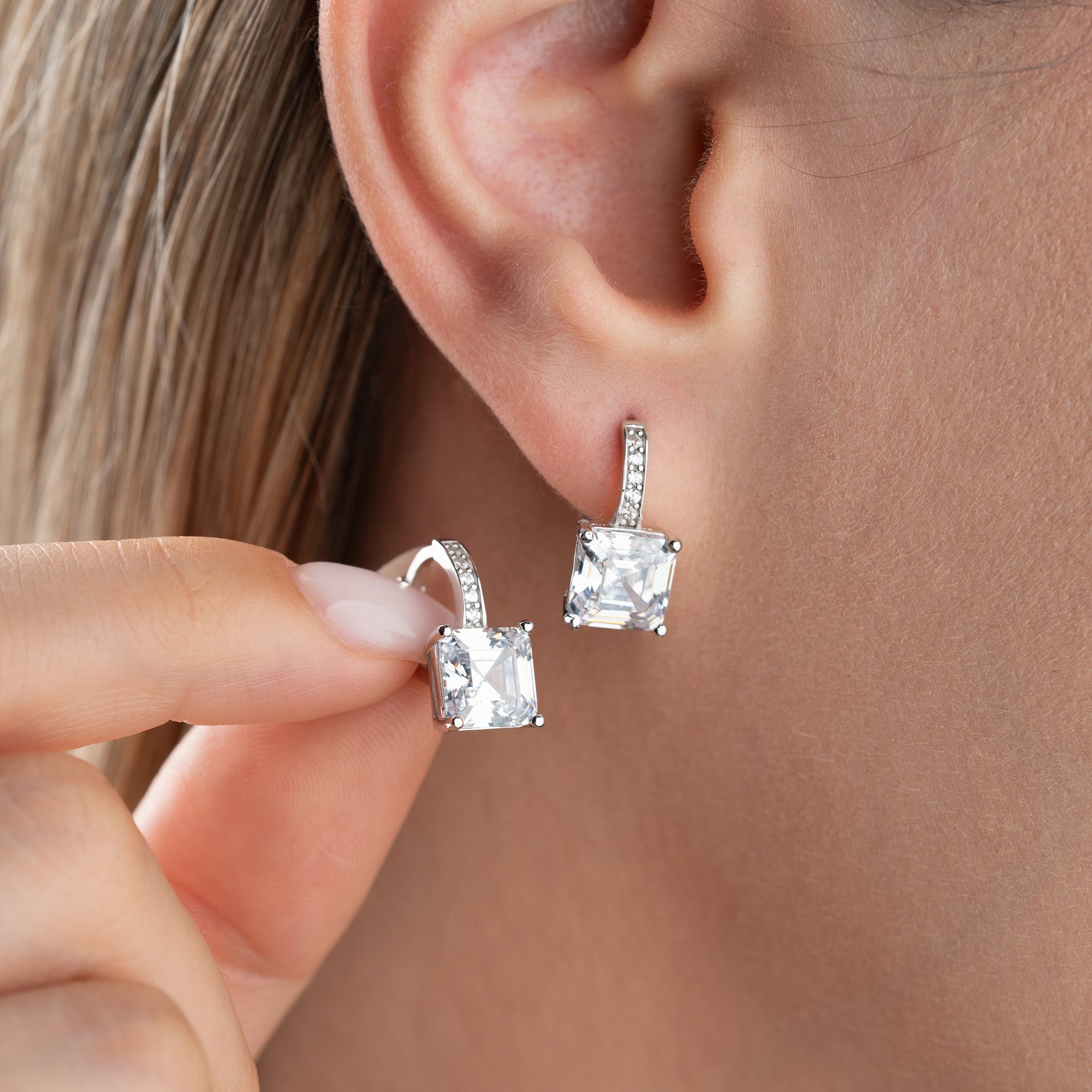 OHRHÄNGER MIT QUADRATISCHEM ZIRKONIA OHRRINGE | 925 SILBER